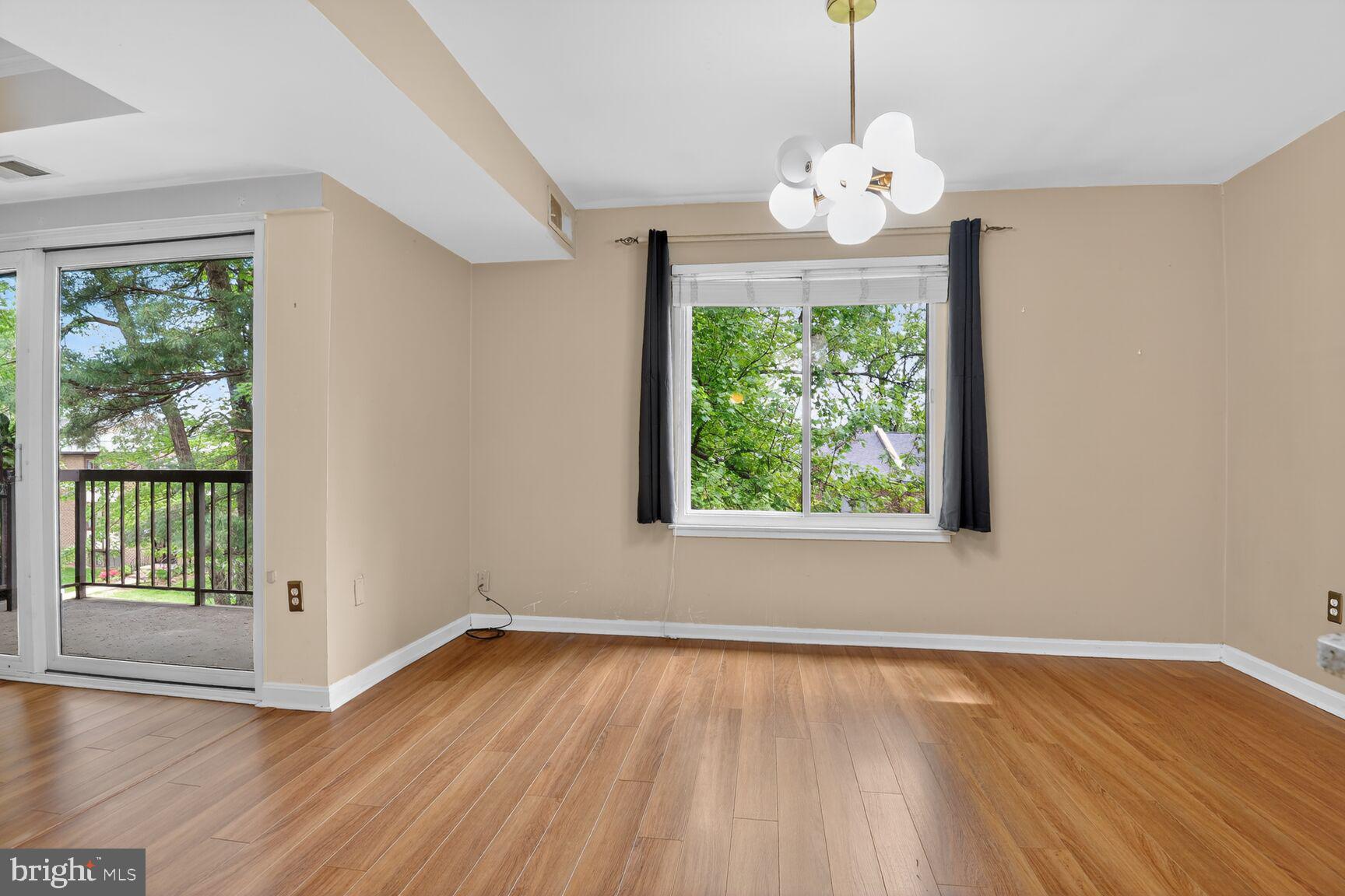 HAWTHORNE VILLAGE - Residential