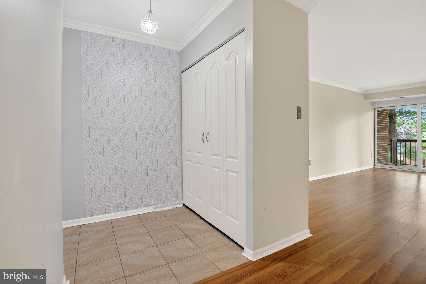 HAWTHORNE VILLAGE - Residential