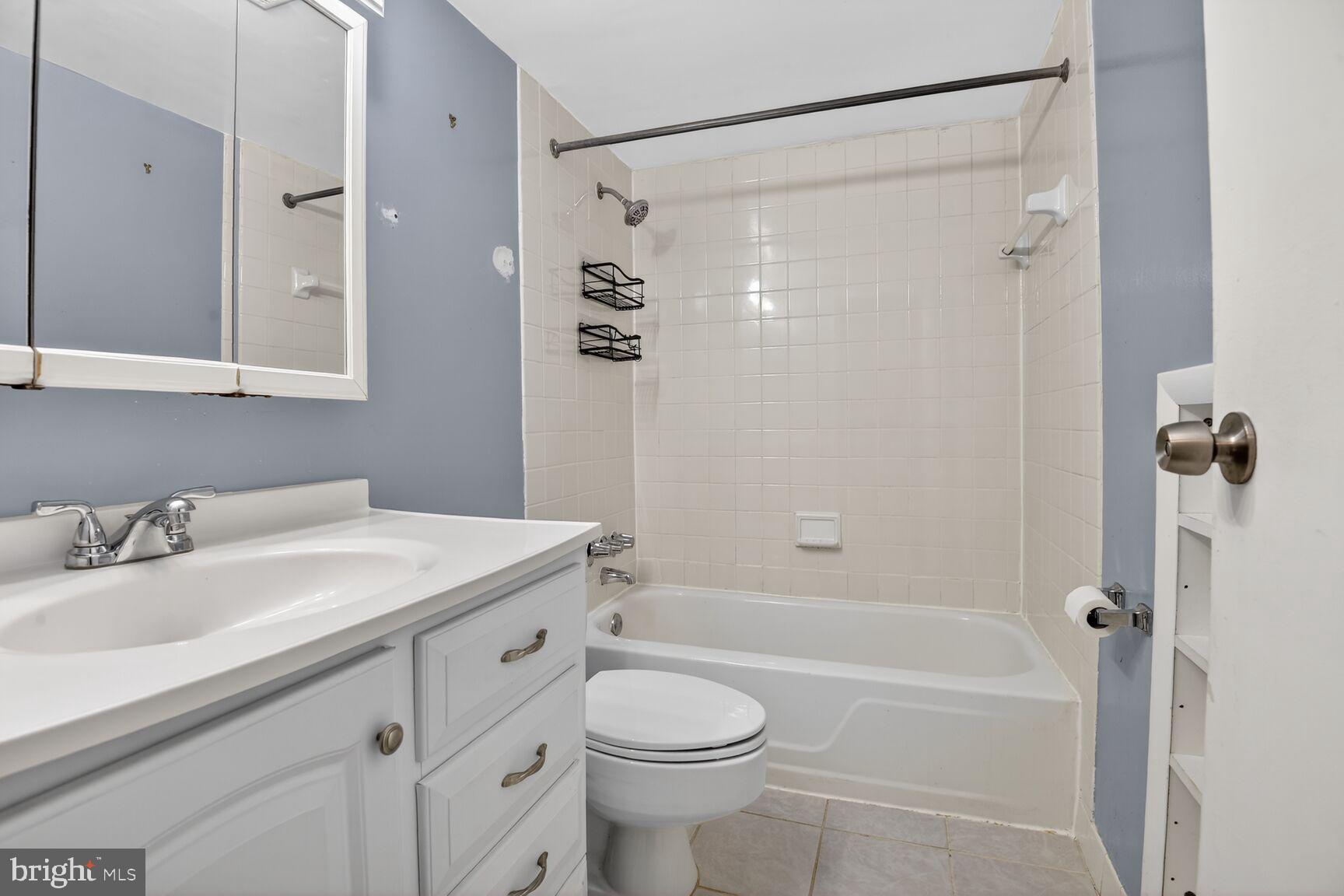 HAWTHORNE VILLAGE - Residential