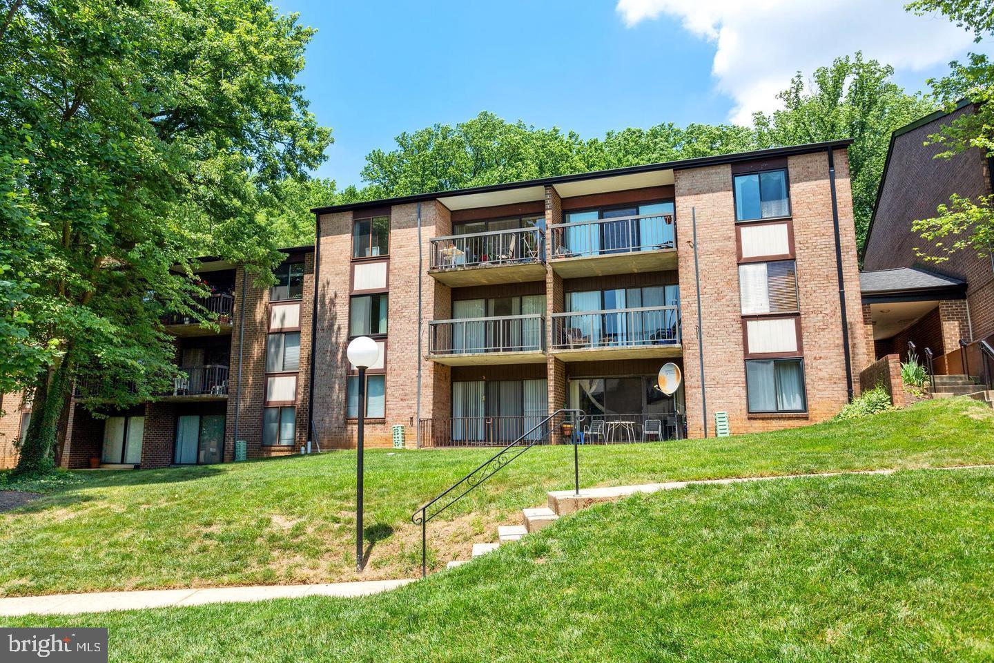 HAWTHORNE VILLAGE - Residential