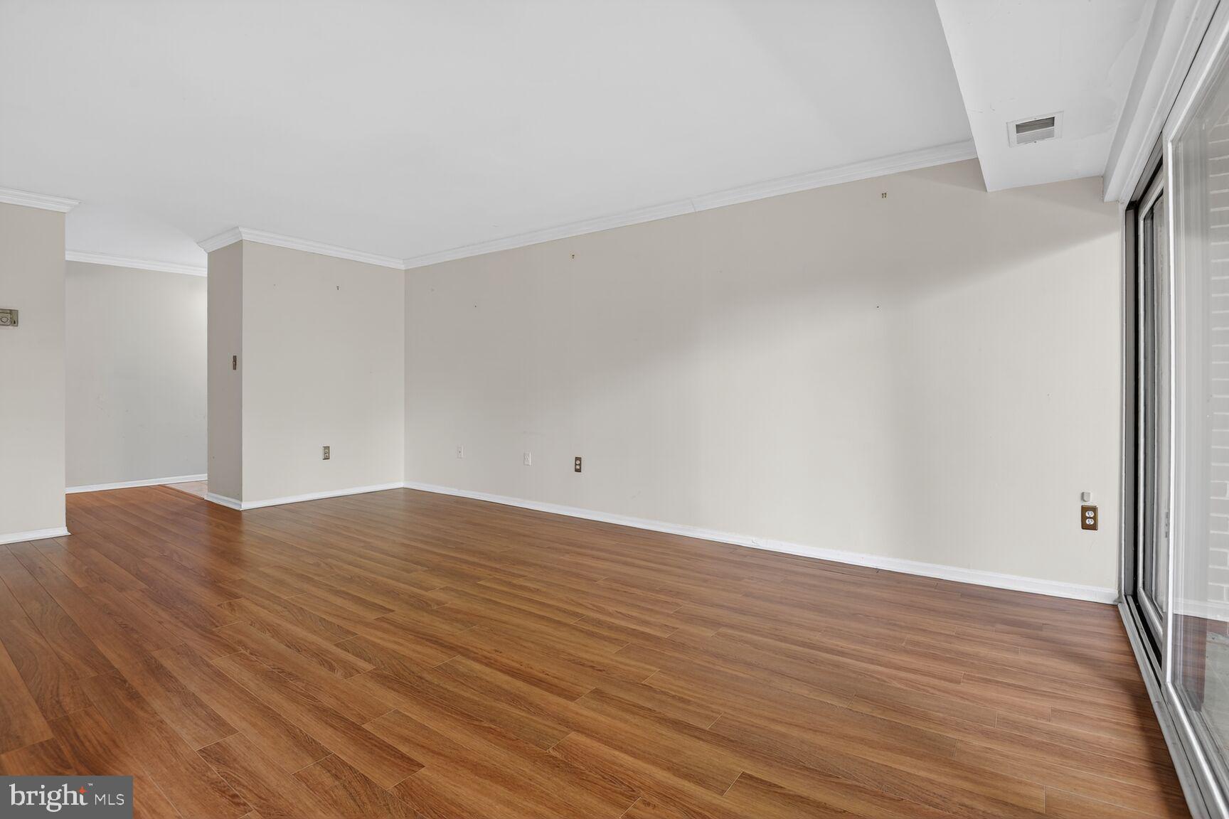 HAWTHORNE VILLAGE - Residential