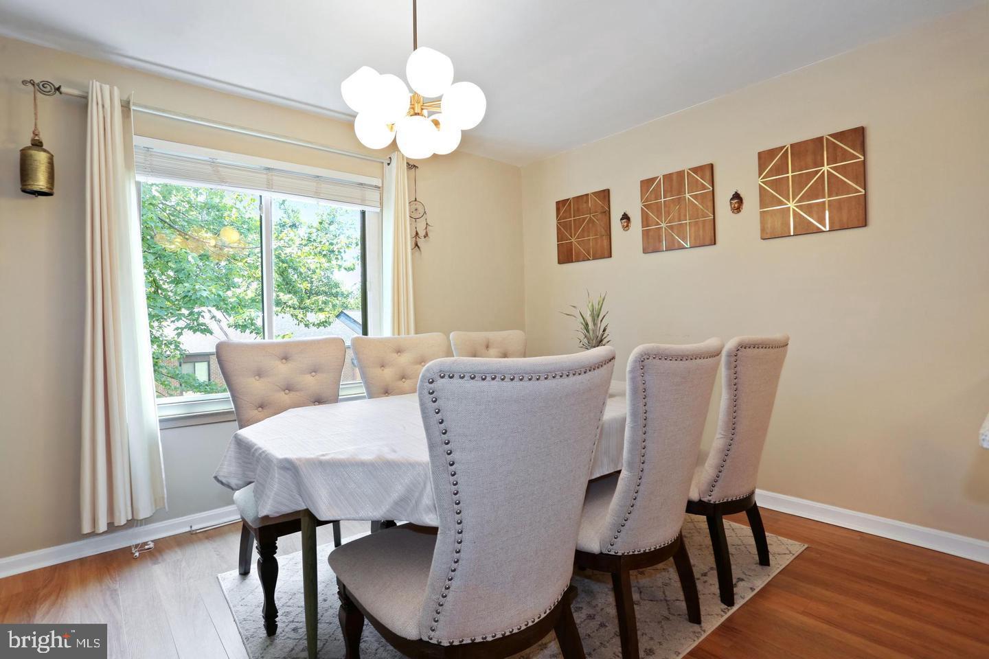 HAWTHORNE VILLAGE - Residential