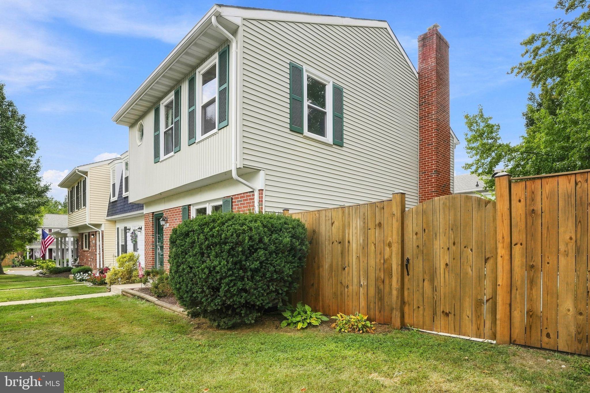 452 DENNING COURT