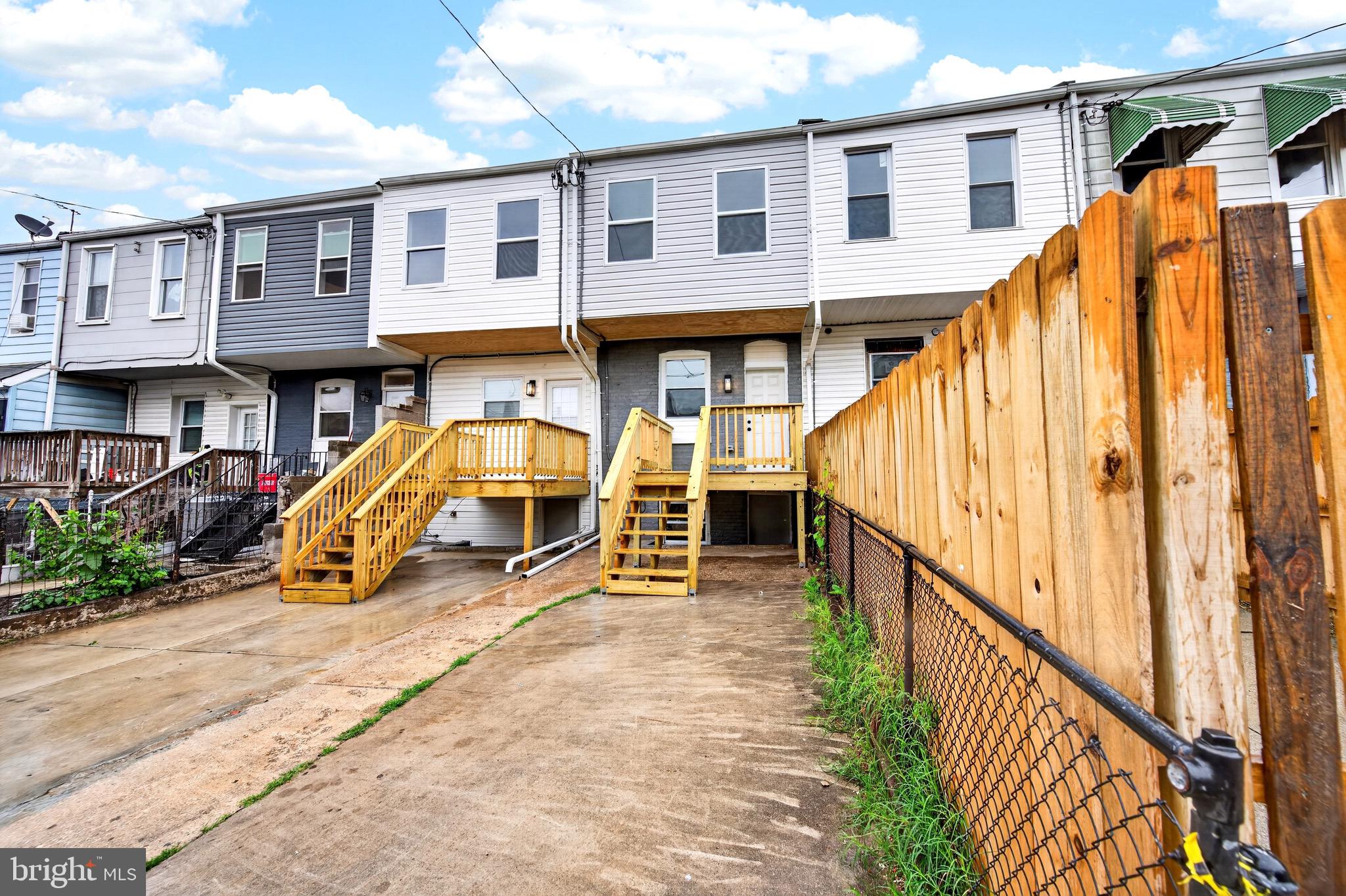 GREEKTOWN - Residential