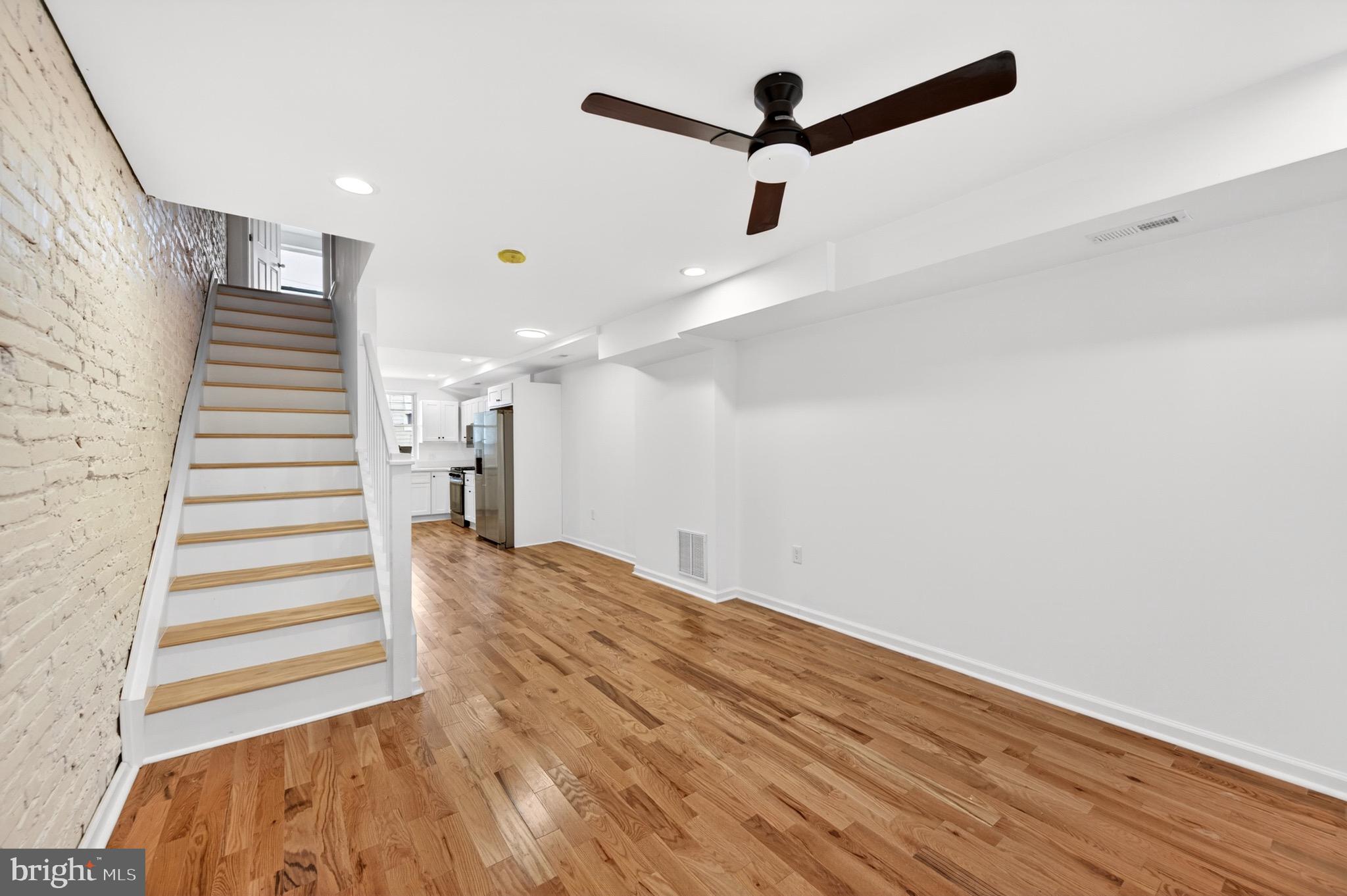 GREEKTOWN - Residential