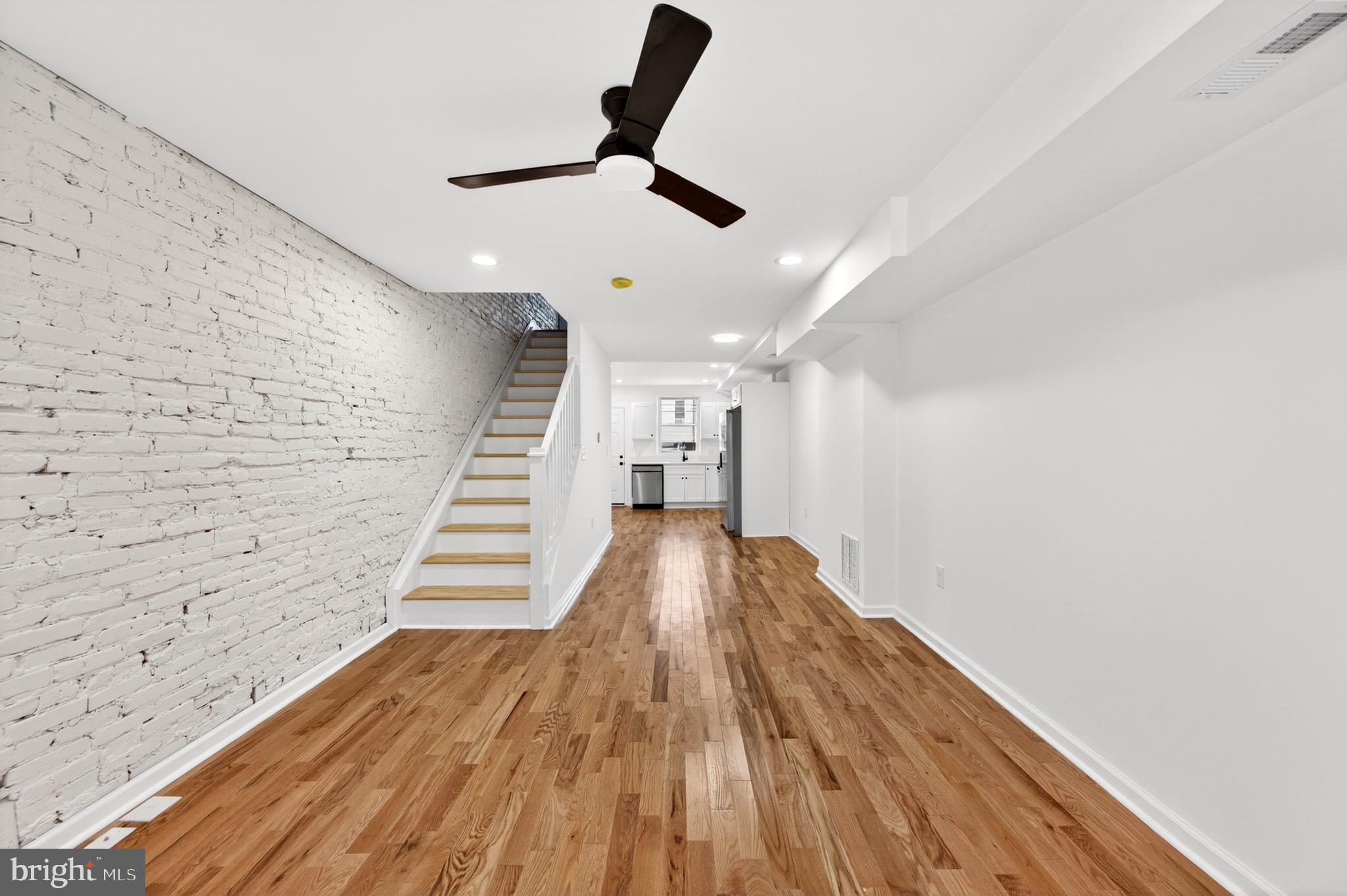 GREEKTOWN - Residential