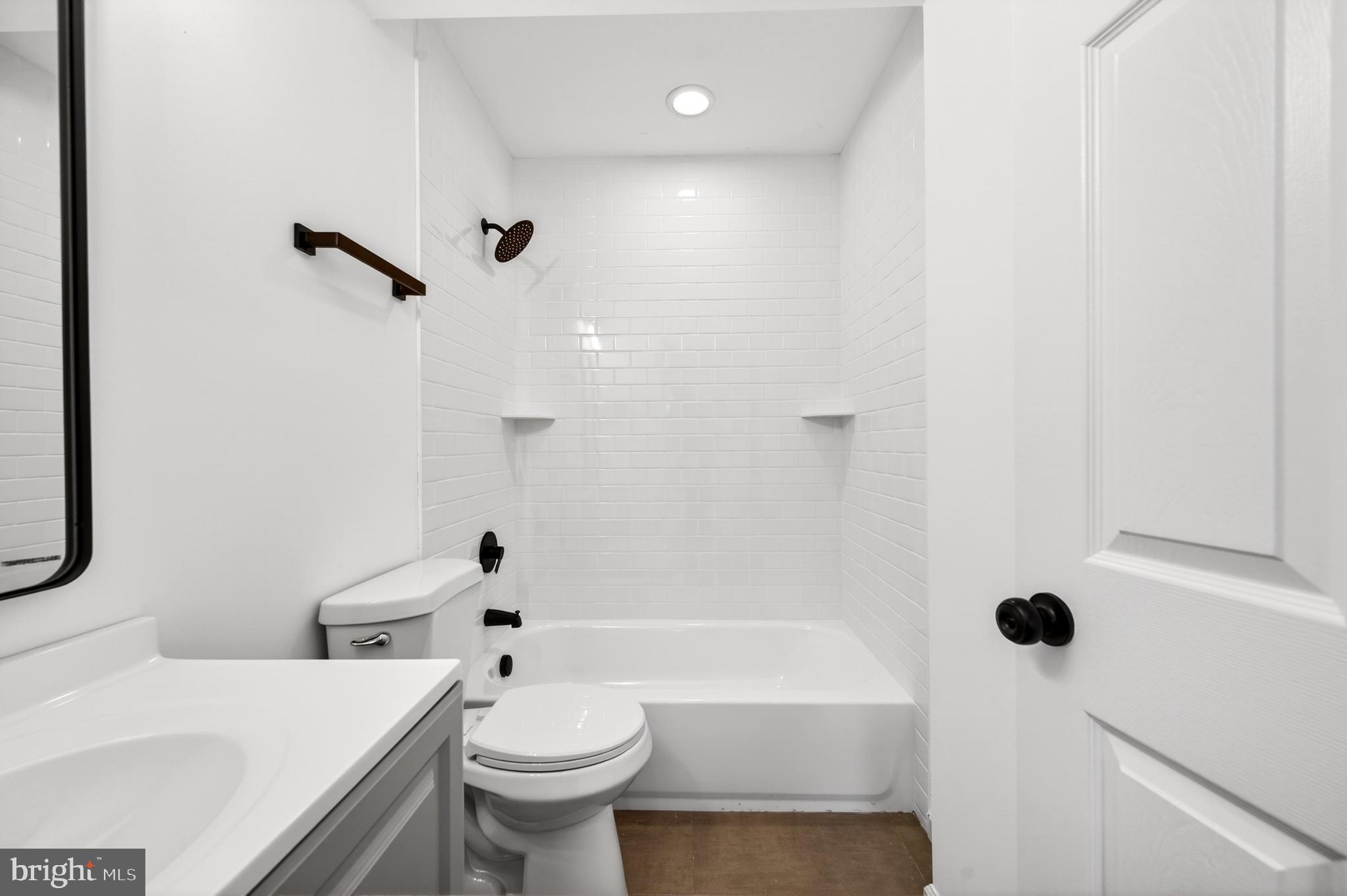 GREEKTOWN - Residential