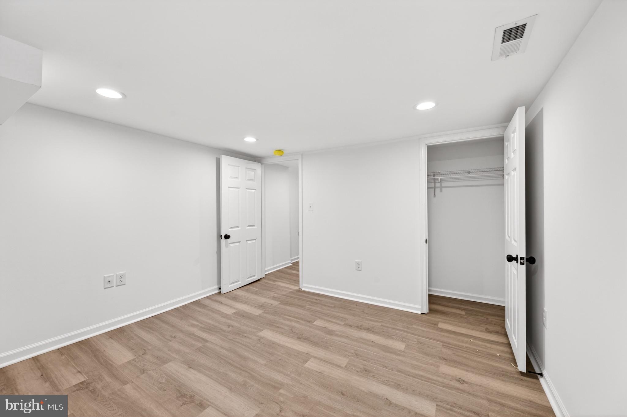 GREEKTOWN - Residential