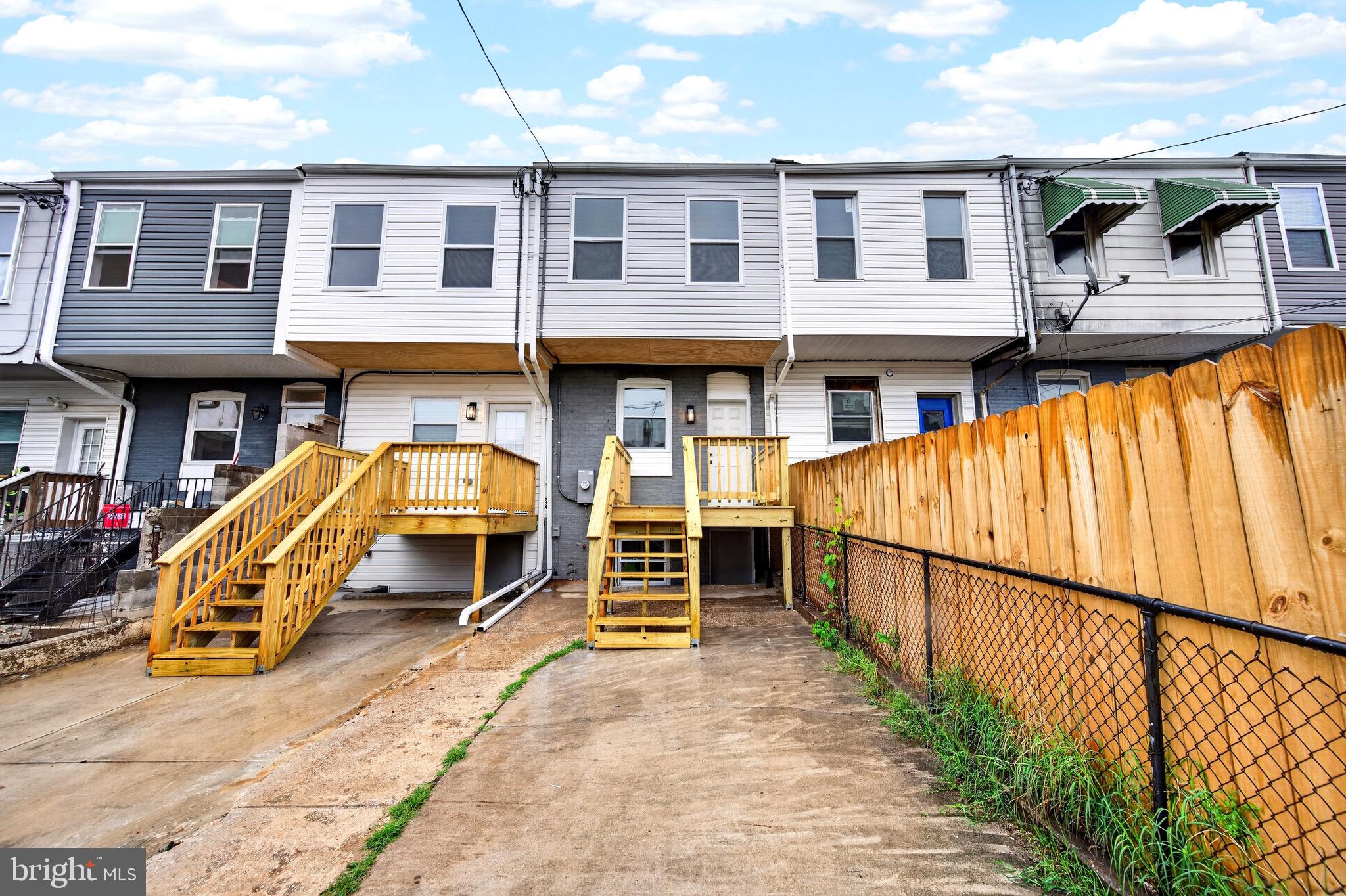 GREEKTOWN - Residential