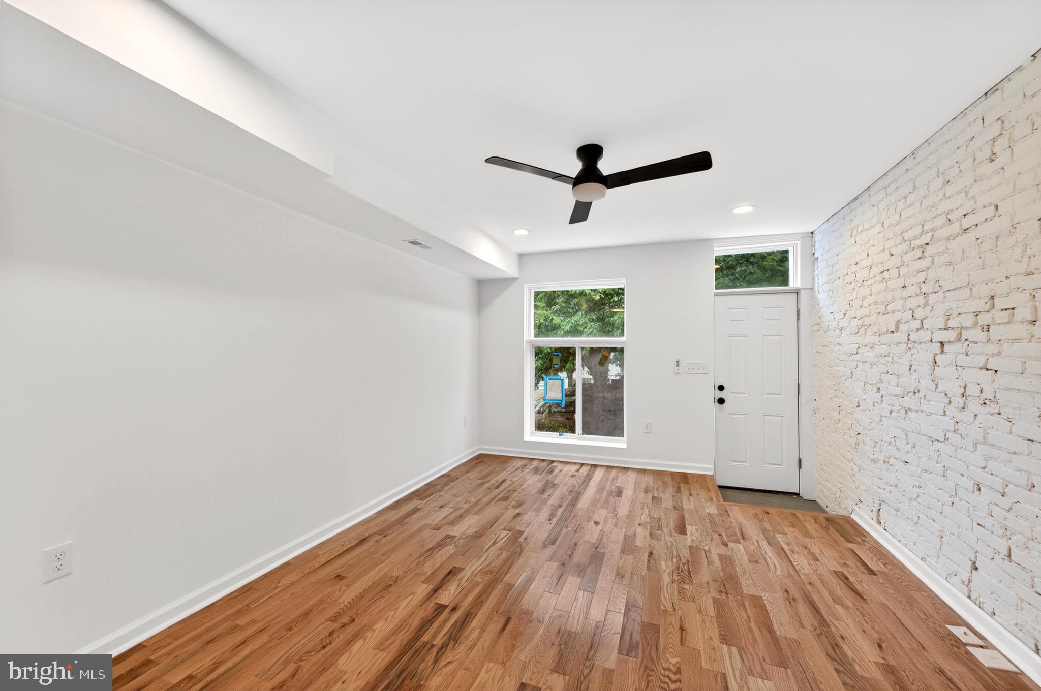GREEKTOWN - Residential
