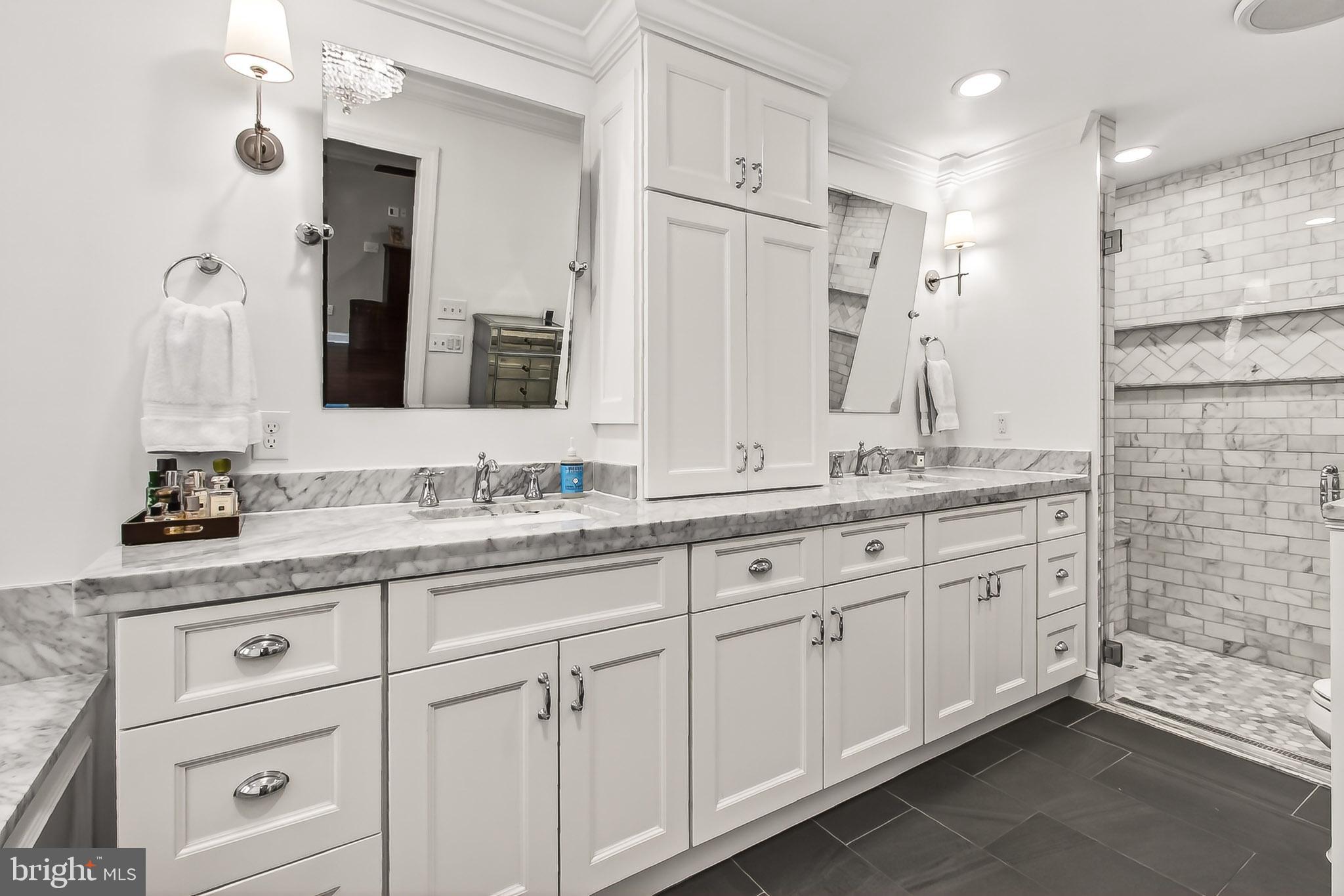 FAIRFAX STATION - Residential