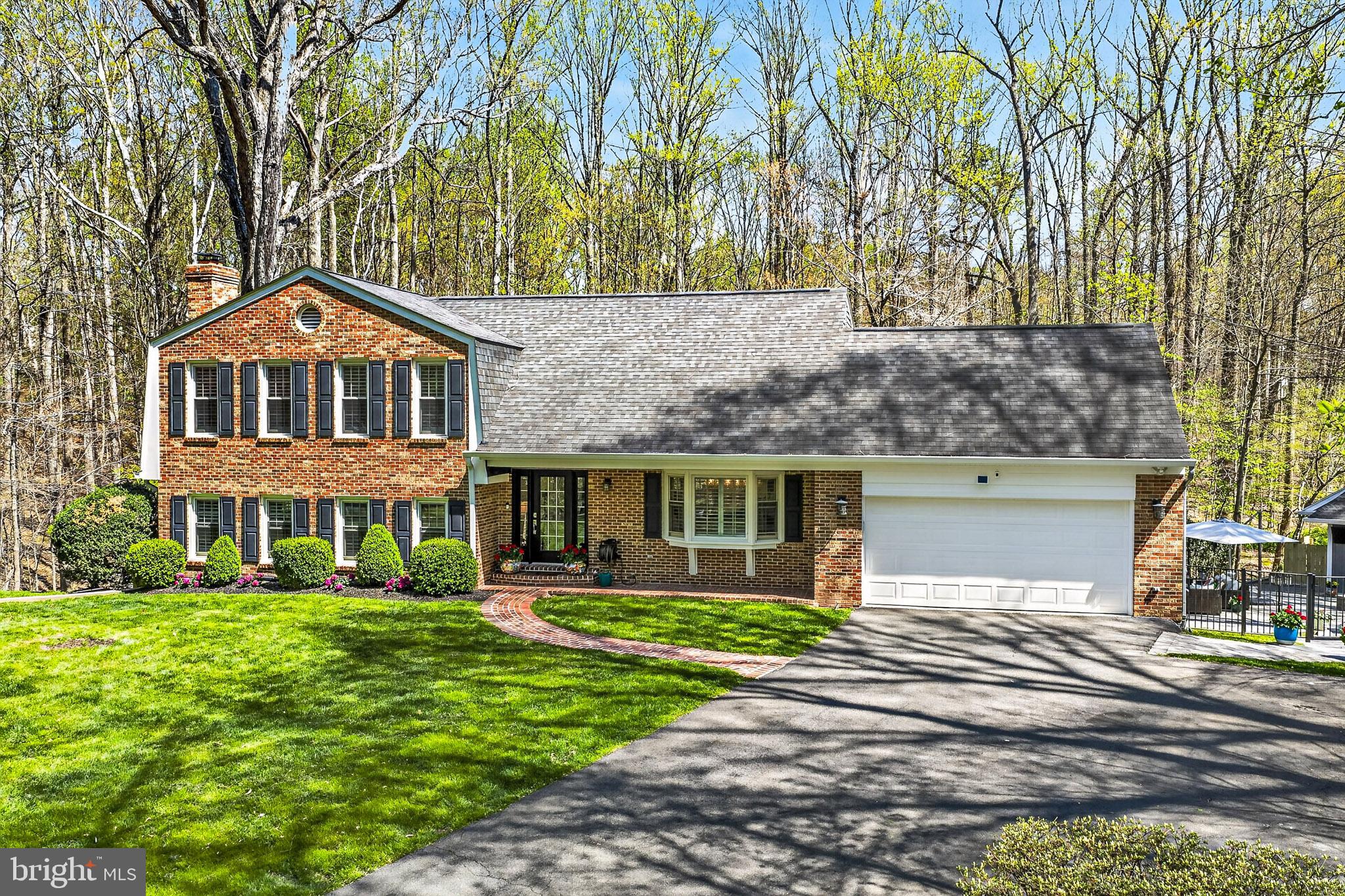 FAIRFAX STATION - Residential