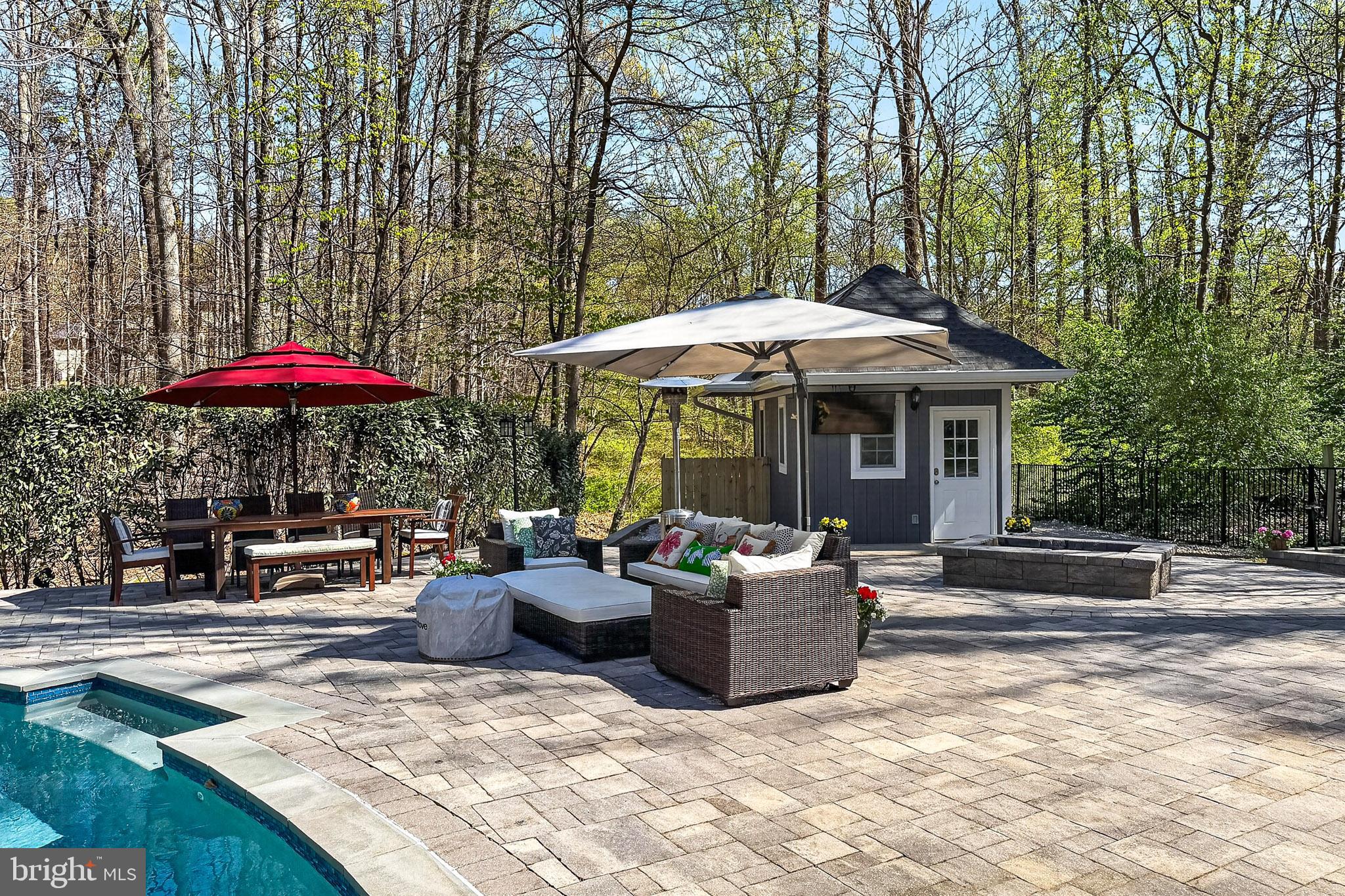 FAIRFAX STATION - Residential