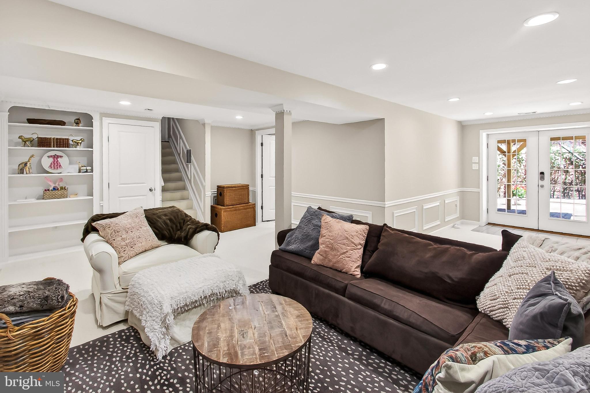 FAIRFAX STATION - Residential