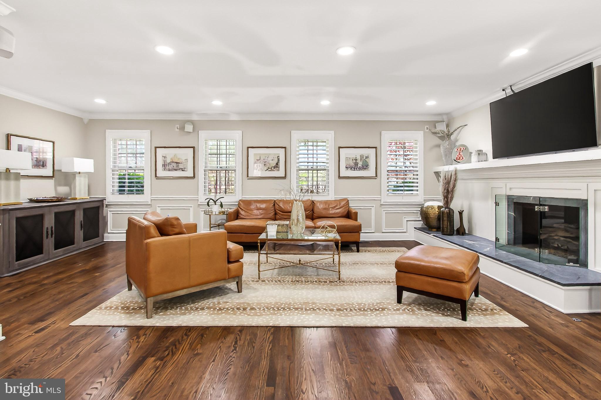 FAIRFAX STATION - Residential