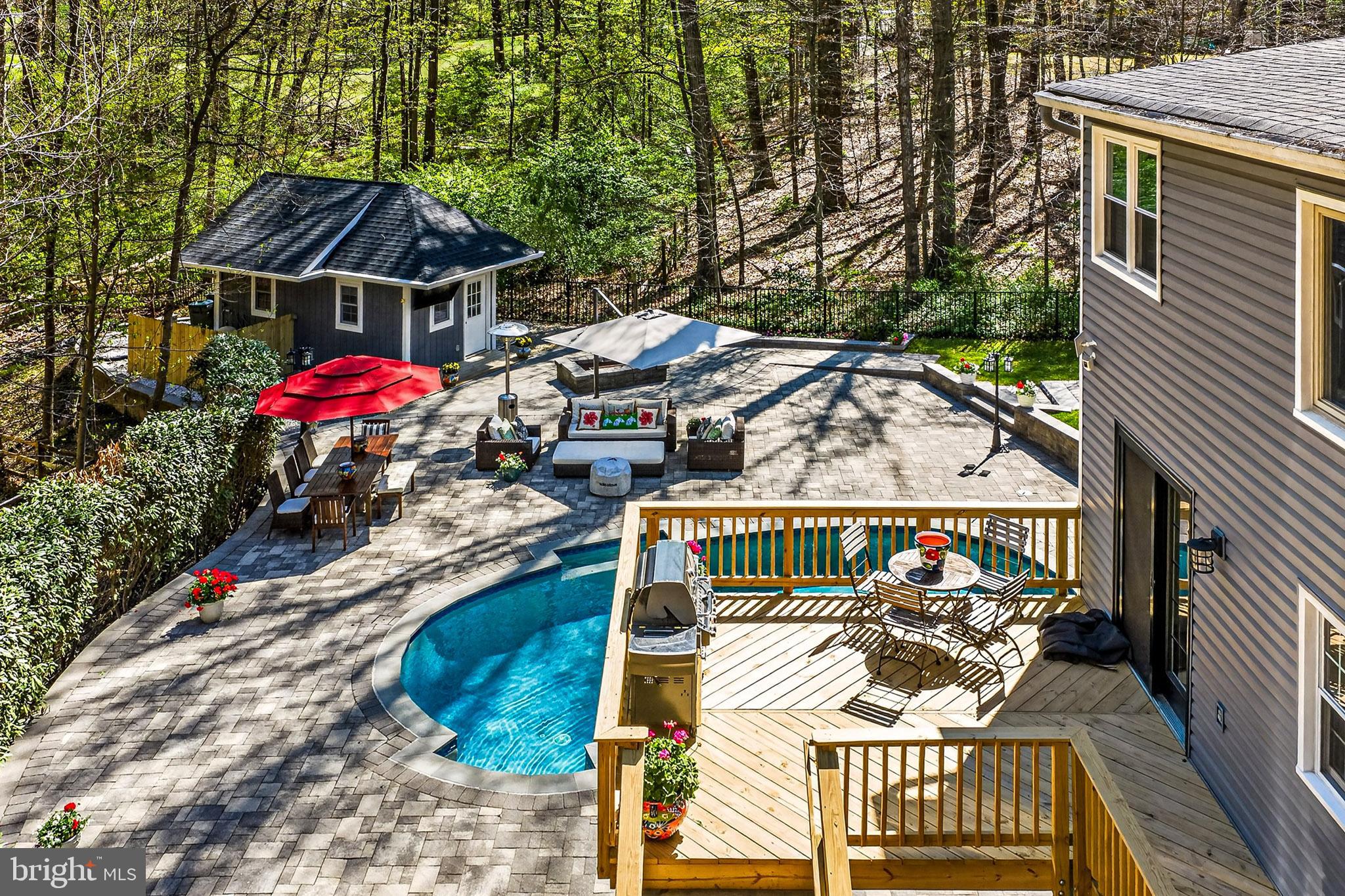 FAIRFAX STATION - Residential