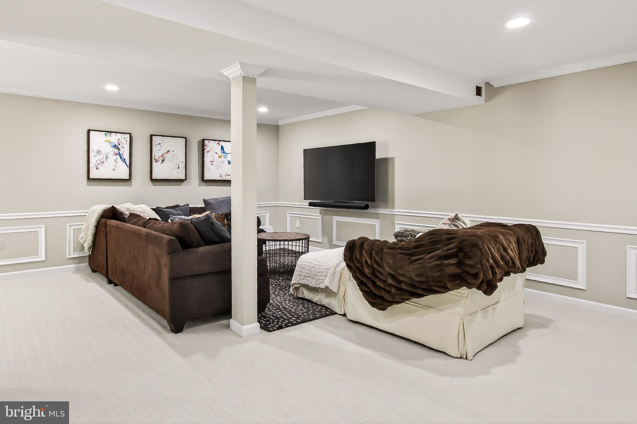 FAIRFAX STATION - Residential