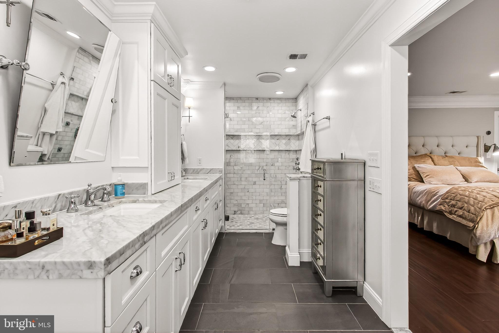 FAIRFAX STATION - Residential