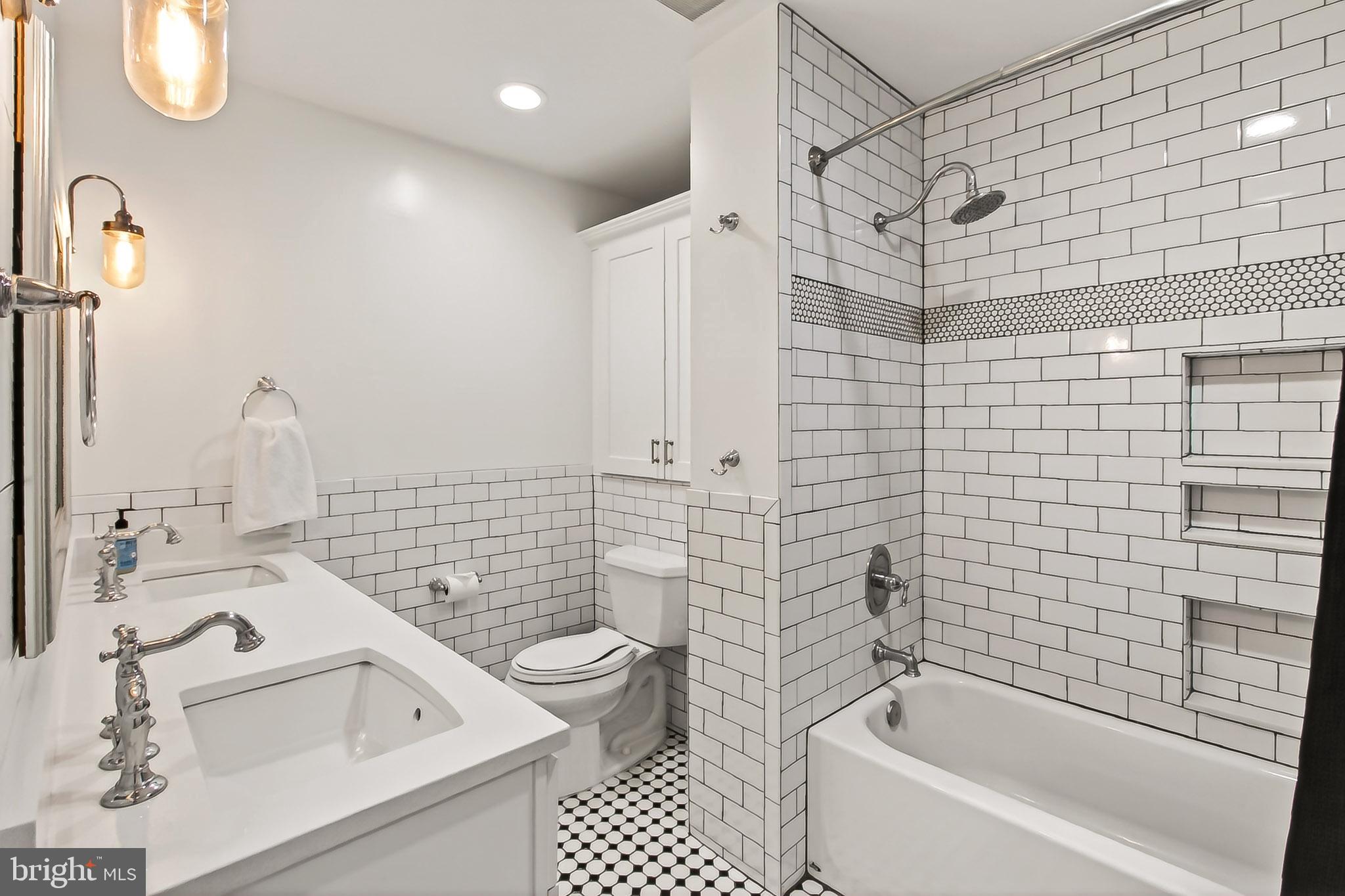 FAIRFAX STATION - Residential