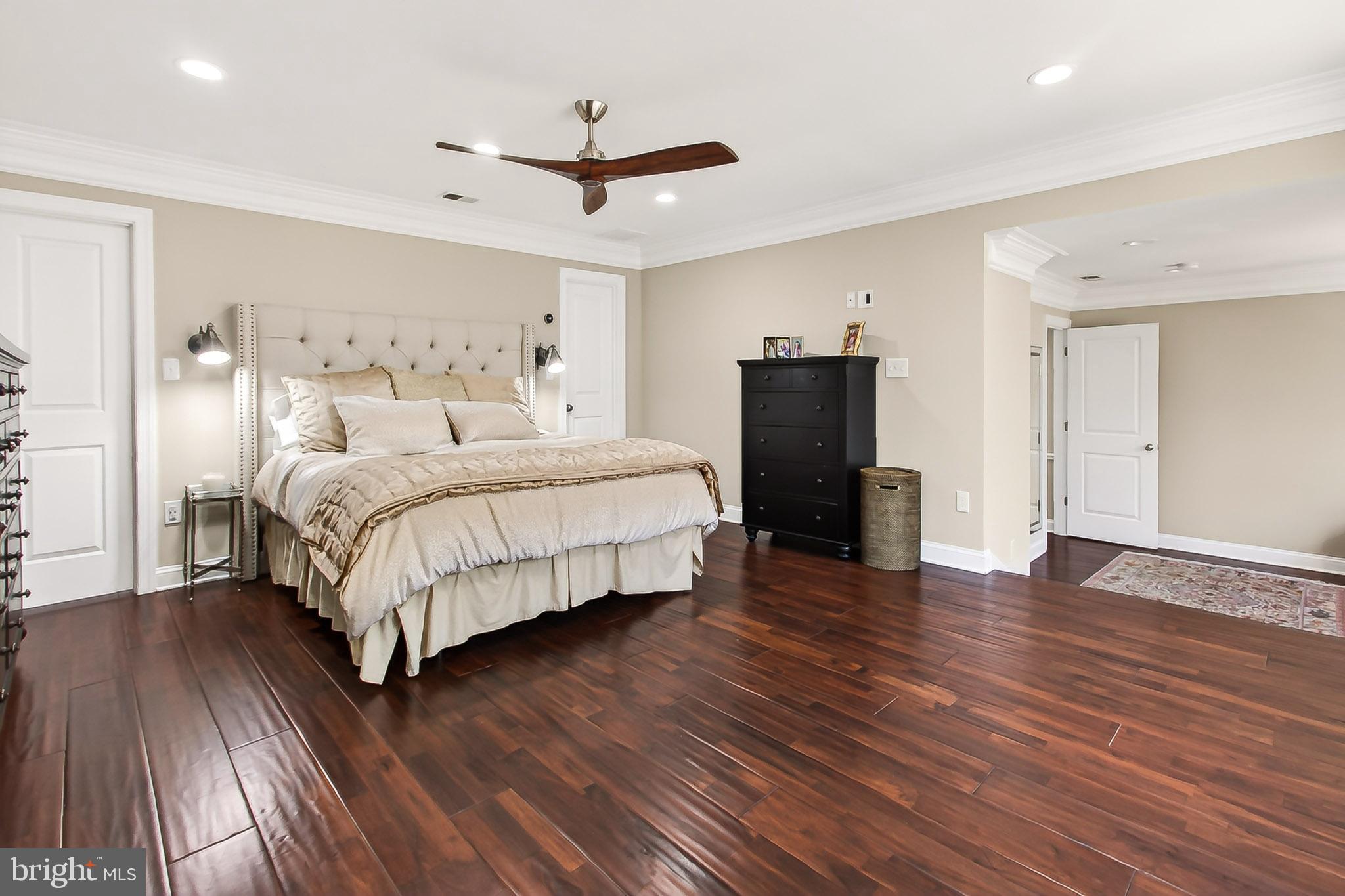 FAIRFAX STATION - Residential