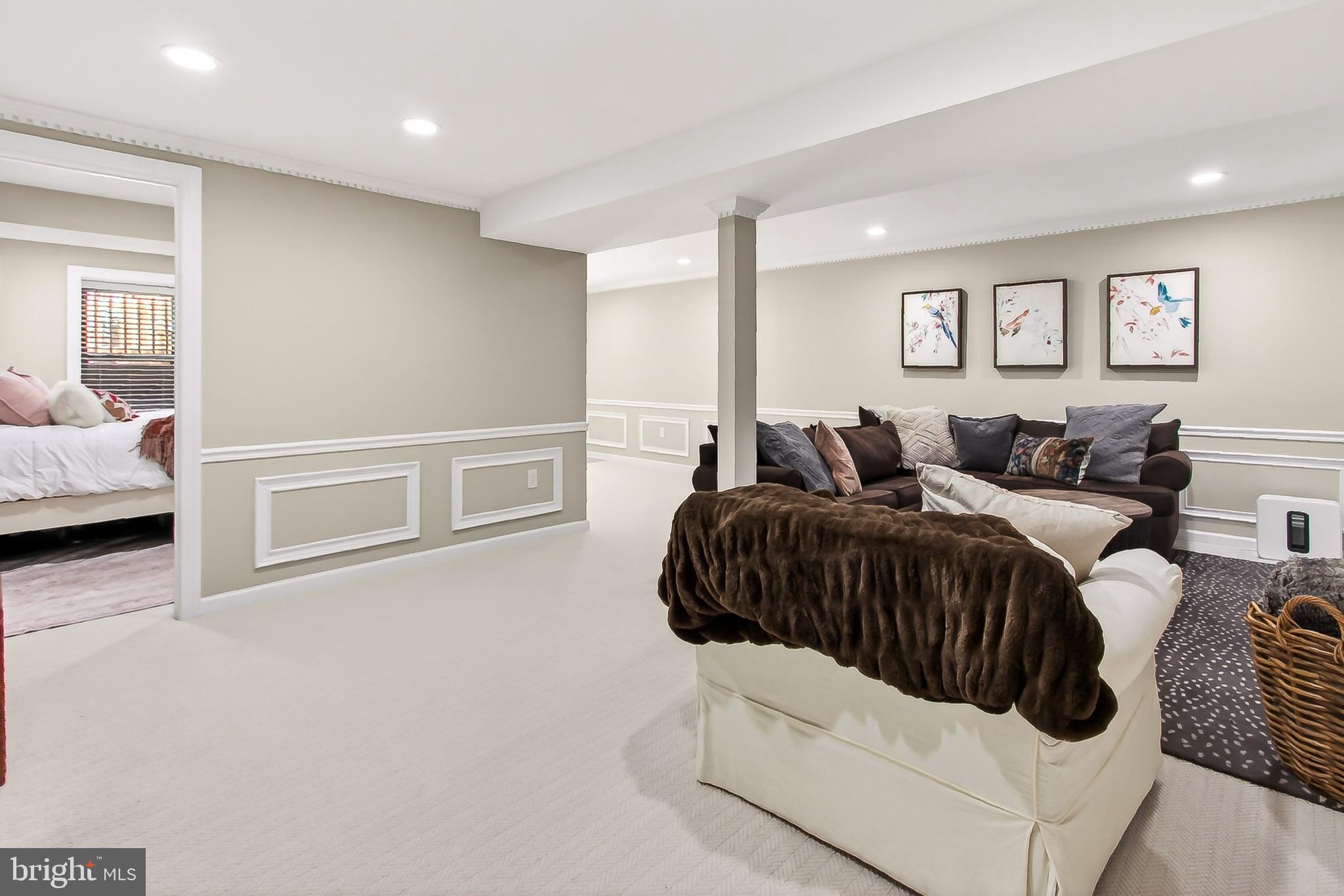 FAIRFAX STATION - Residential