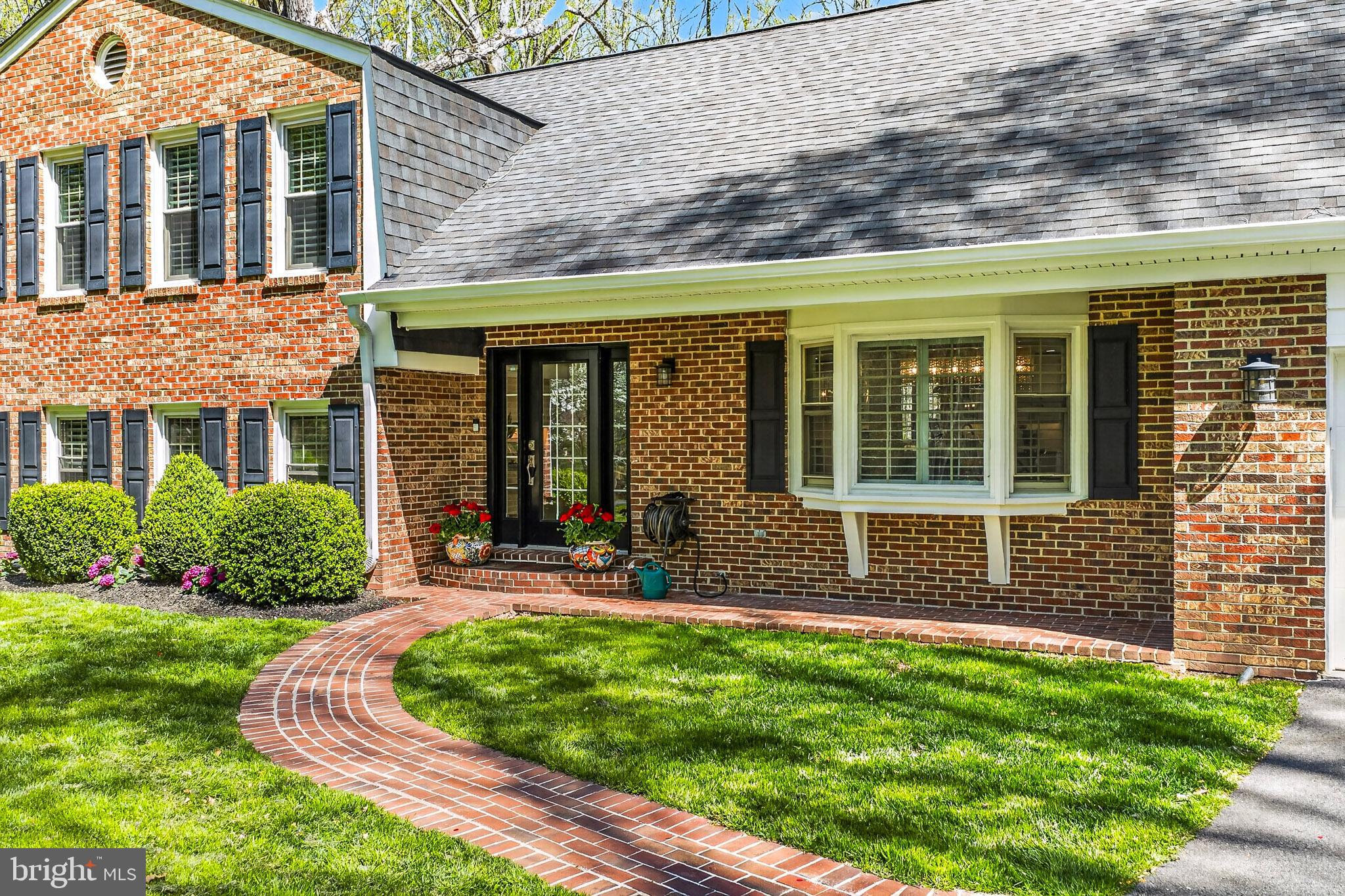 FAIRFAX STATION - Residential