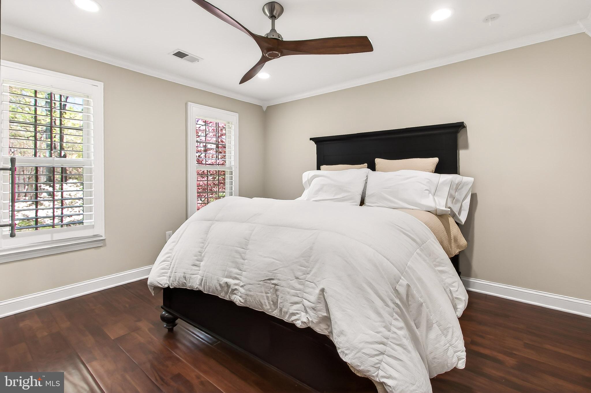 FAIRFAX STATION - Residential