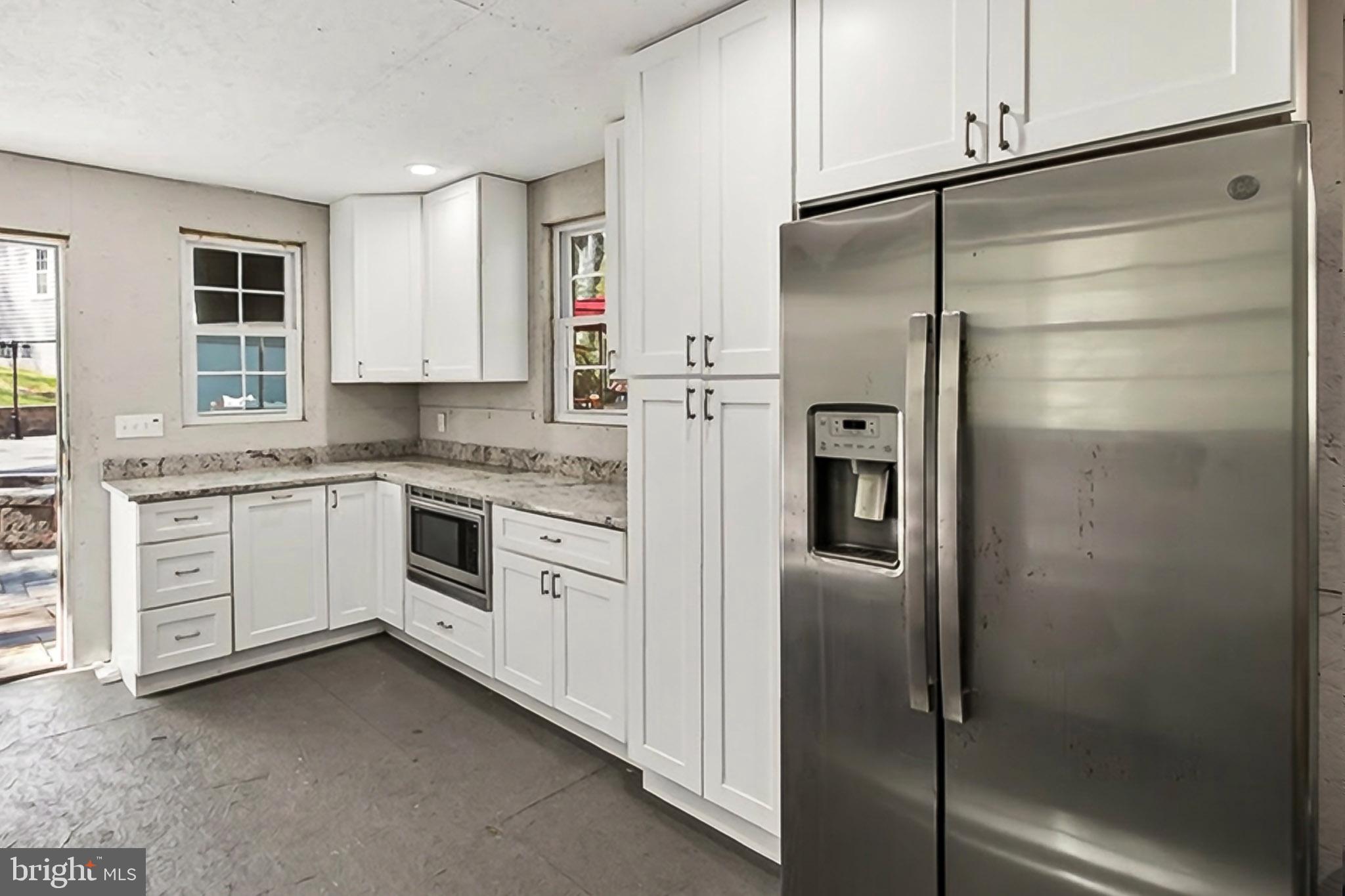 FAIRFAX STATION - Residential