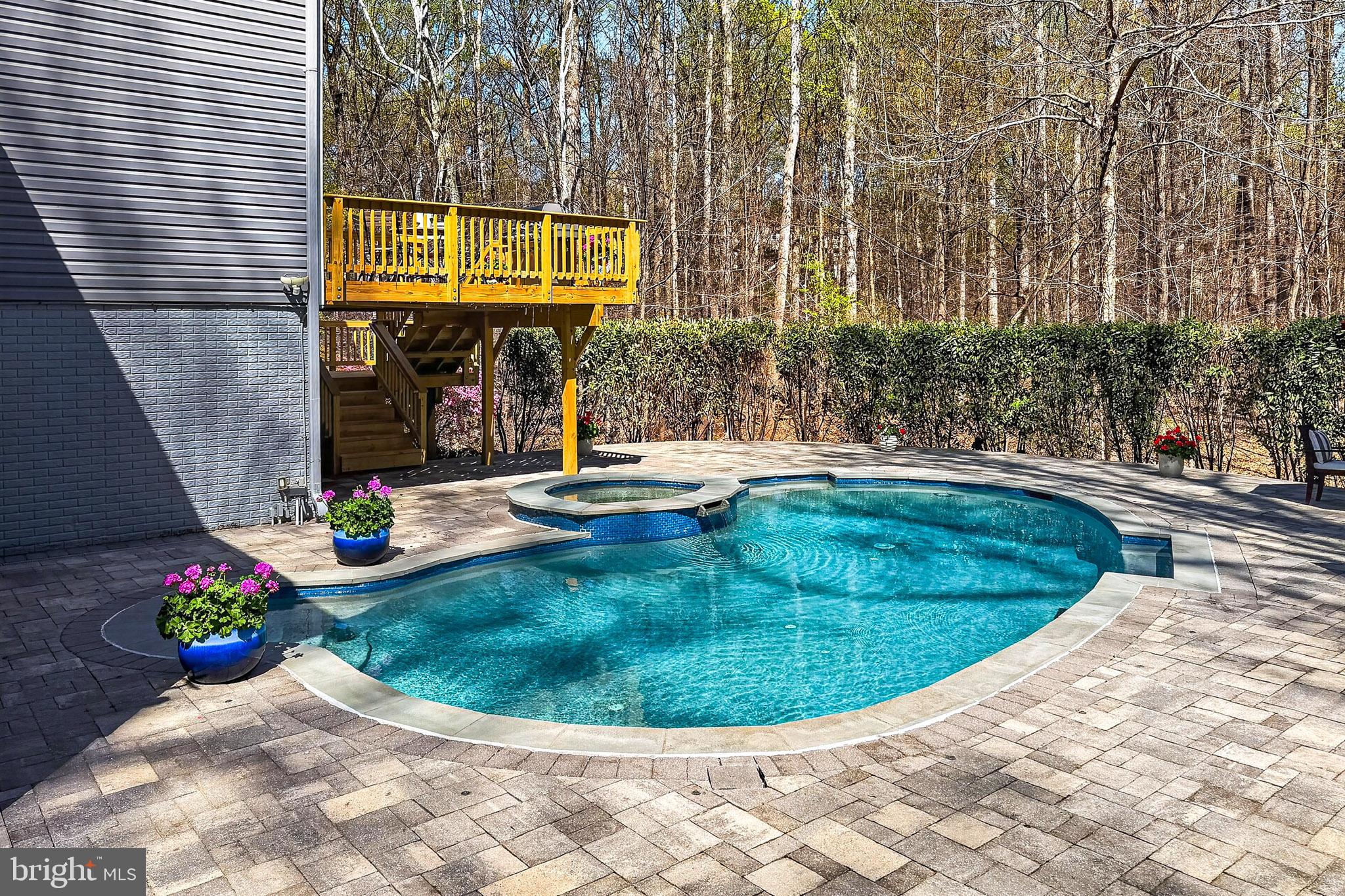 FAIRFAX STATION - Residential