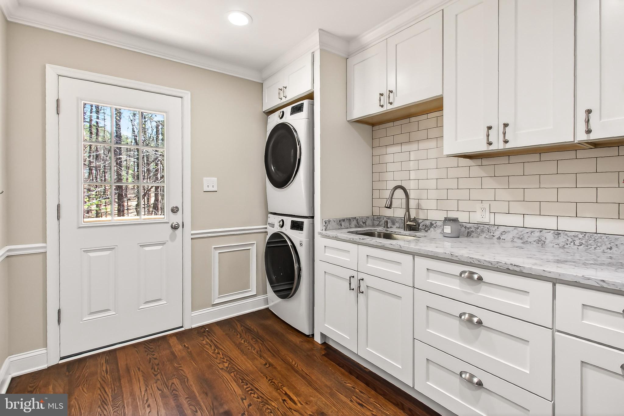 FAIRFAX STATION - Residential