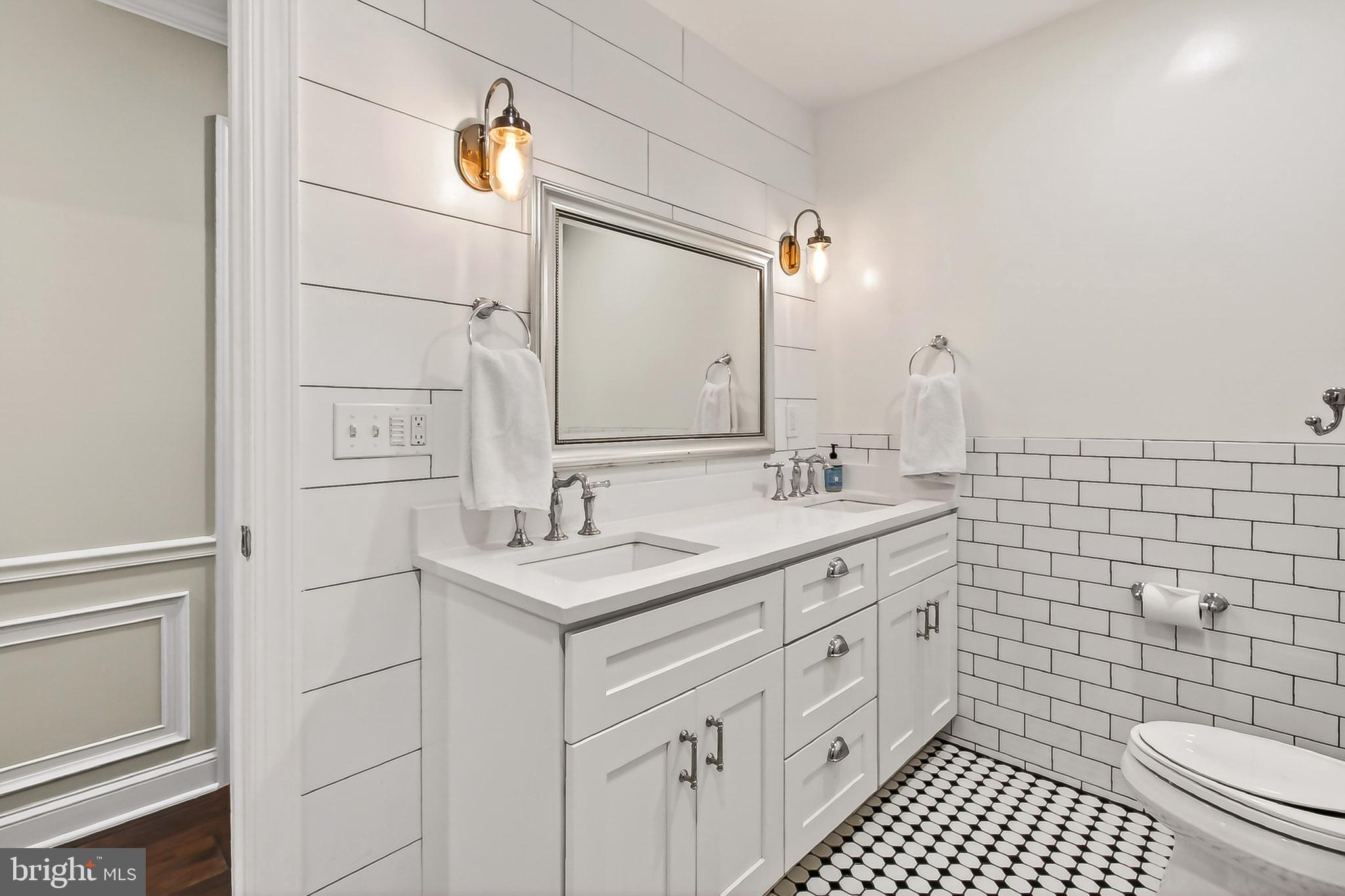 FAIRFAX STATION - Residential