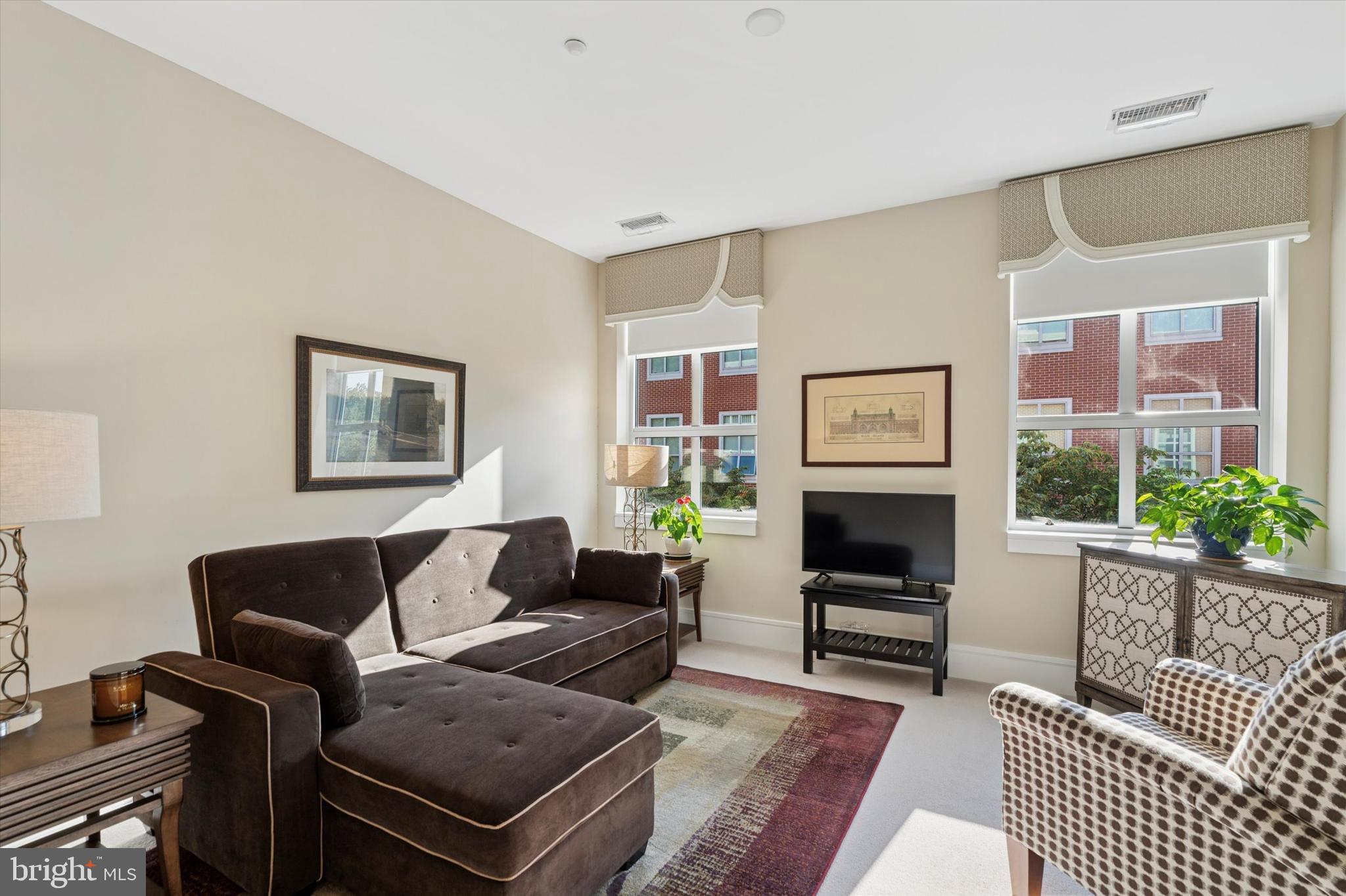 PEMBROKE NORTH - Residential