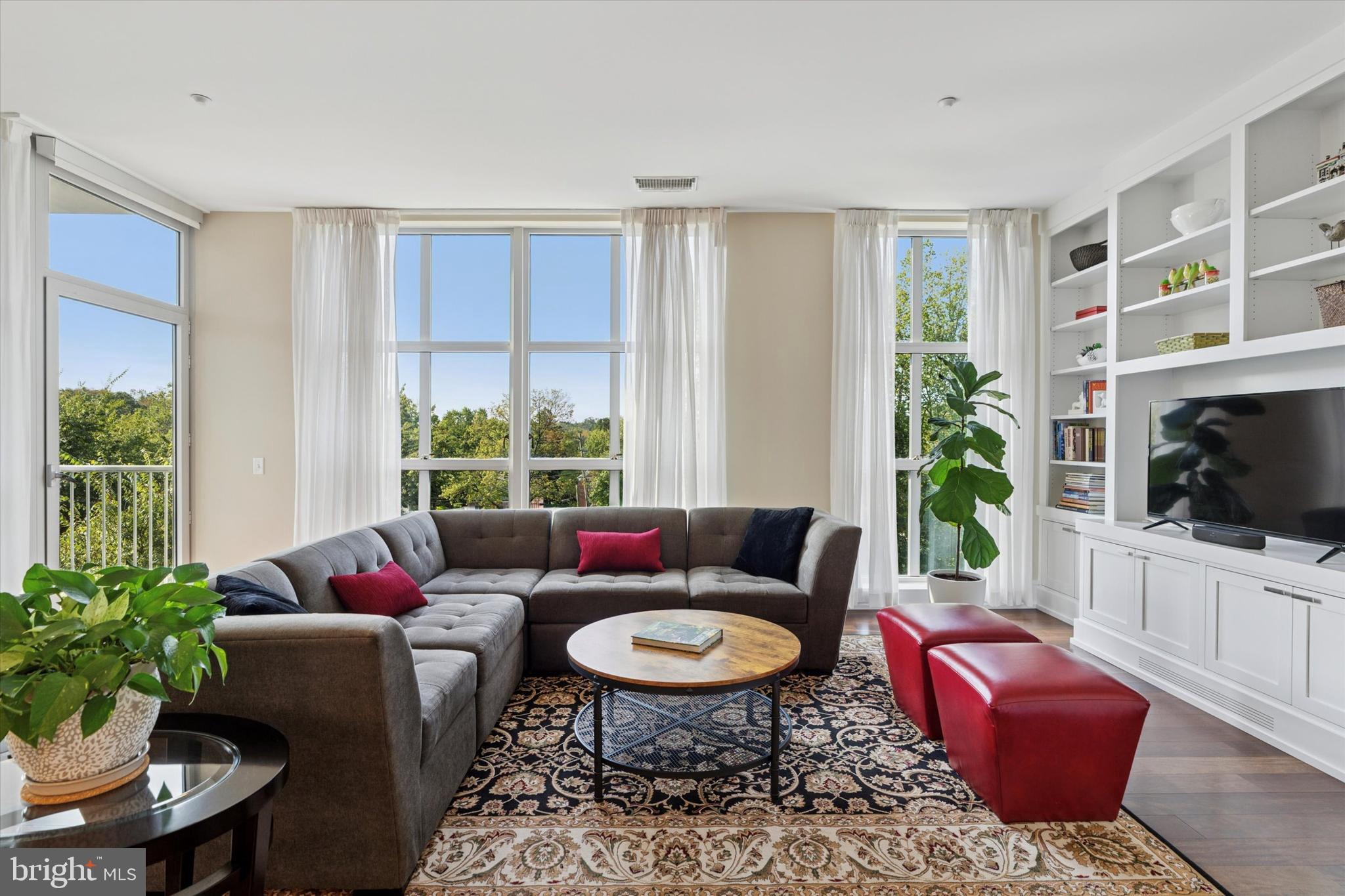 PEMBROKE NORTH - Residential