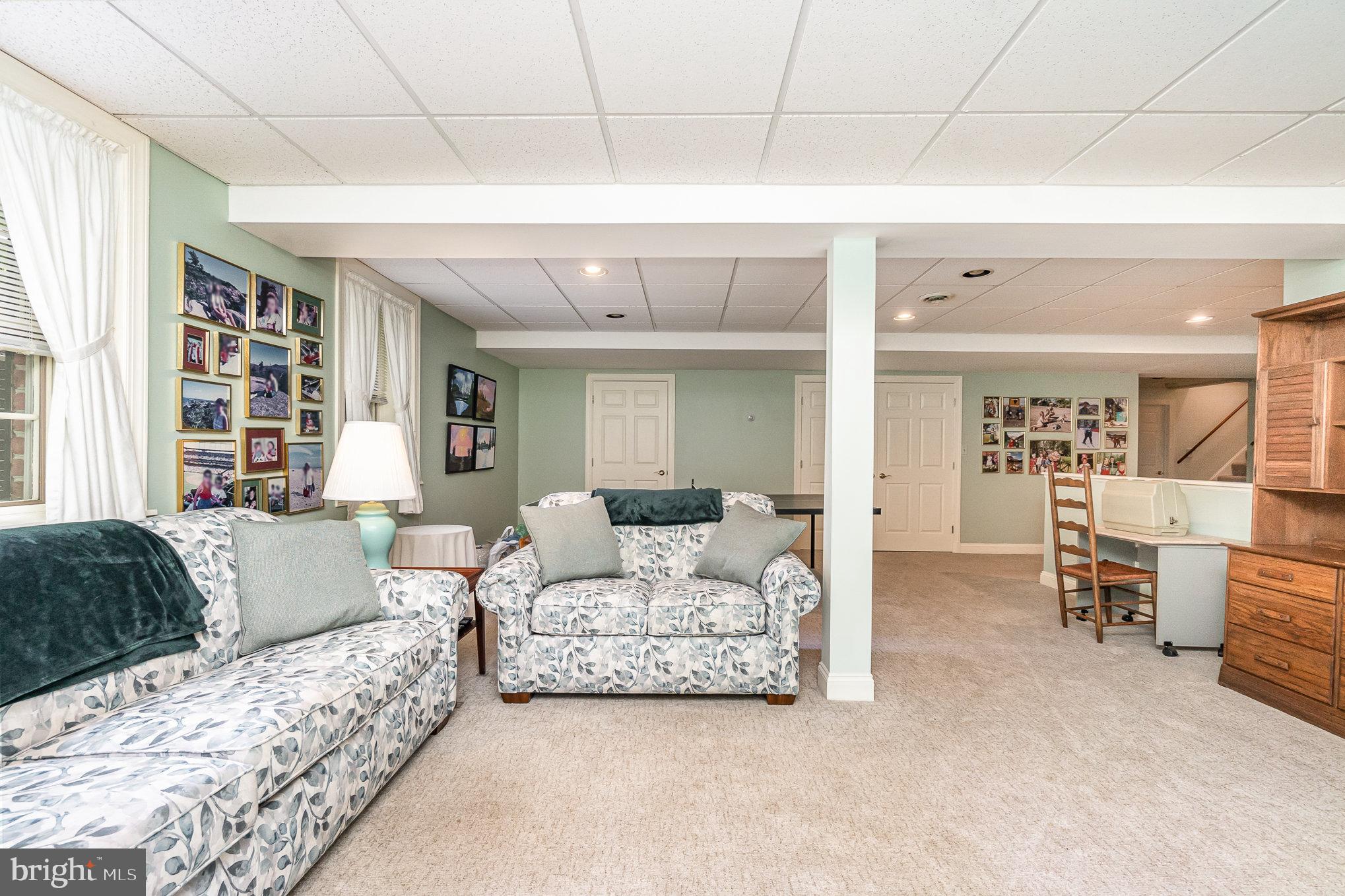 FRANKLINS CHANCE - Residential