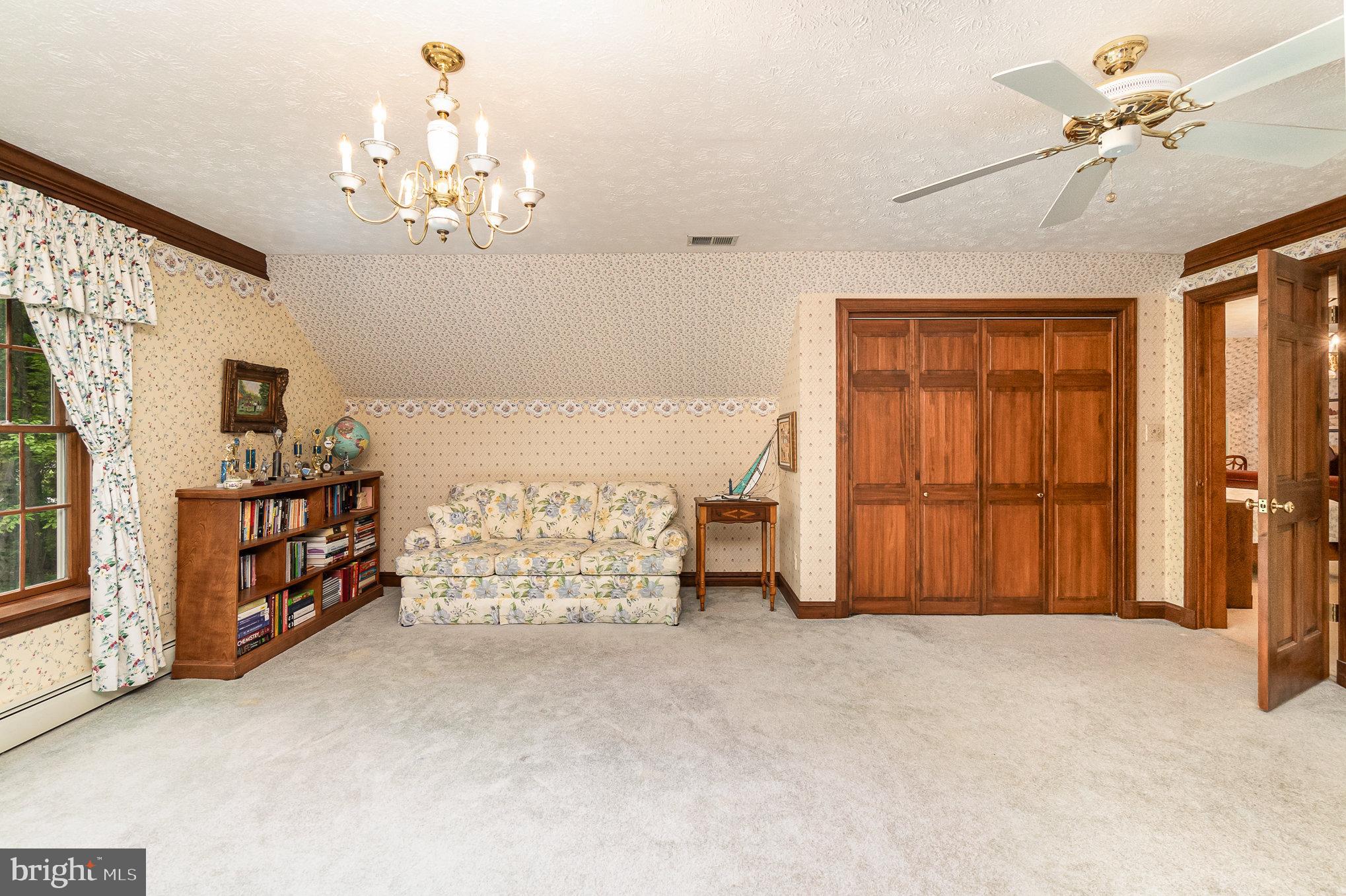 FRANKLINS CHANCE - Residential