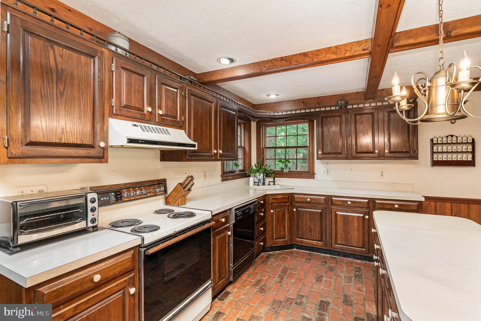 FRANKLINS CHANCE - Residential