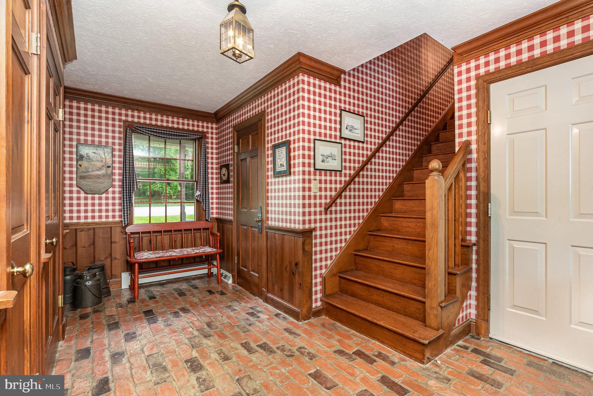 FRANKLINS CHANCE - Residential