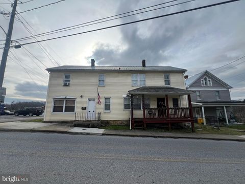 147 W HIGH STREET HANCOCK MD 21750