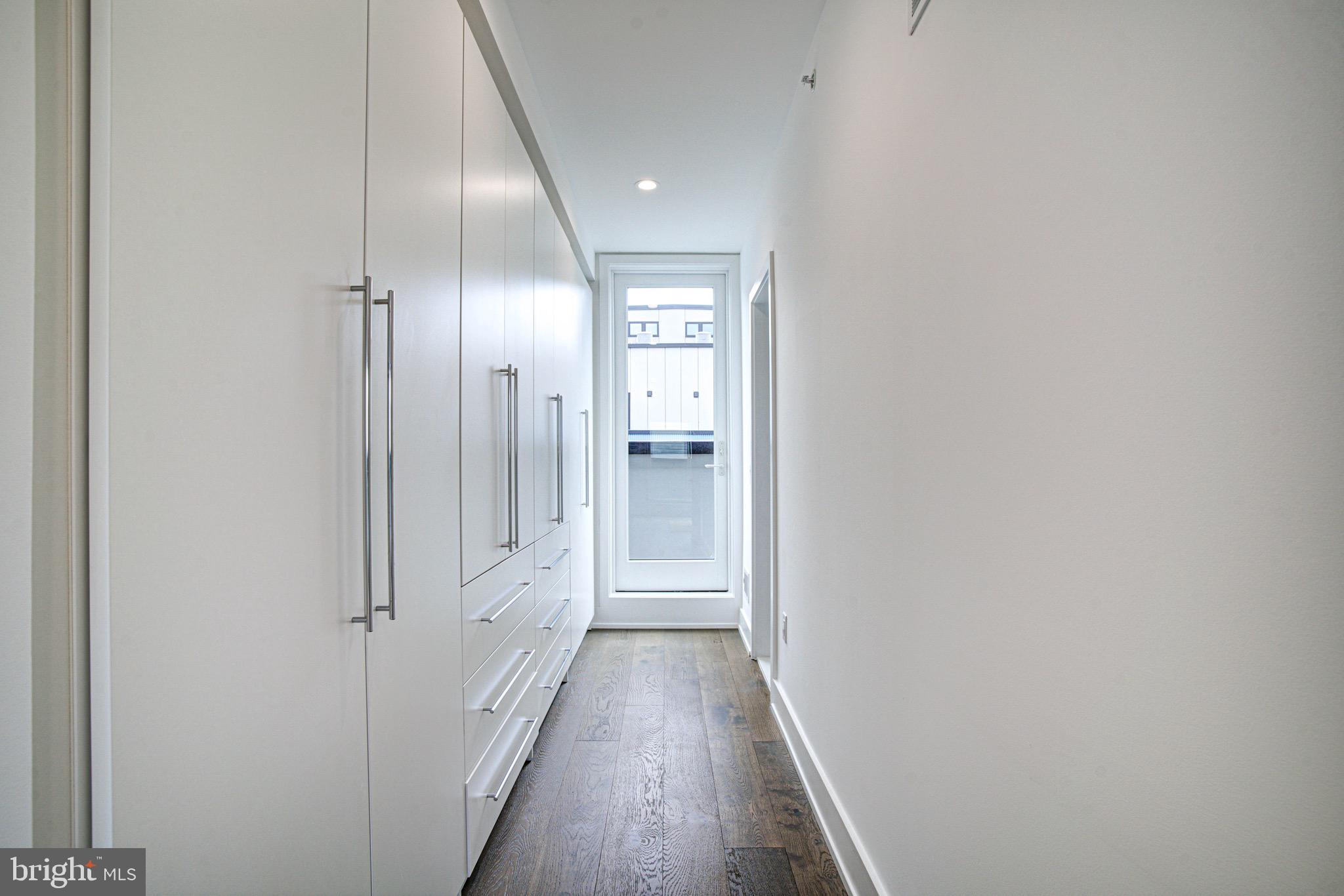 SOUTH KENSINGTON - Residential