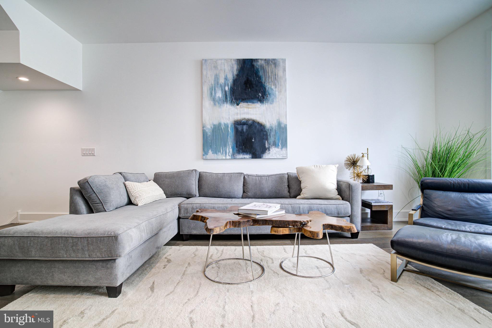 SOUTH KENSINGTON - Residential