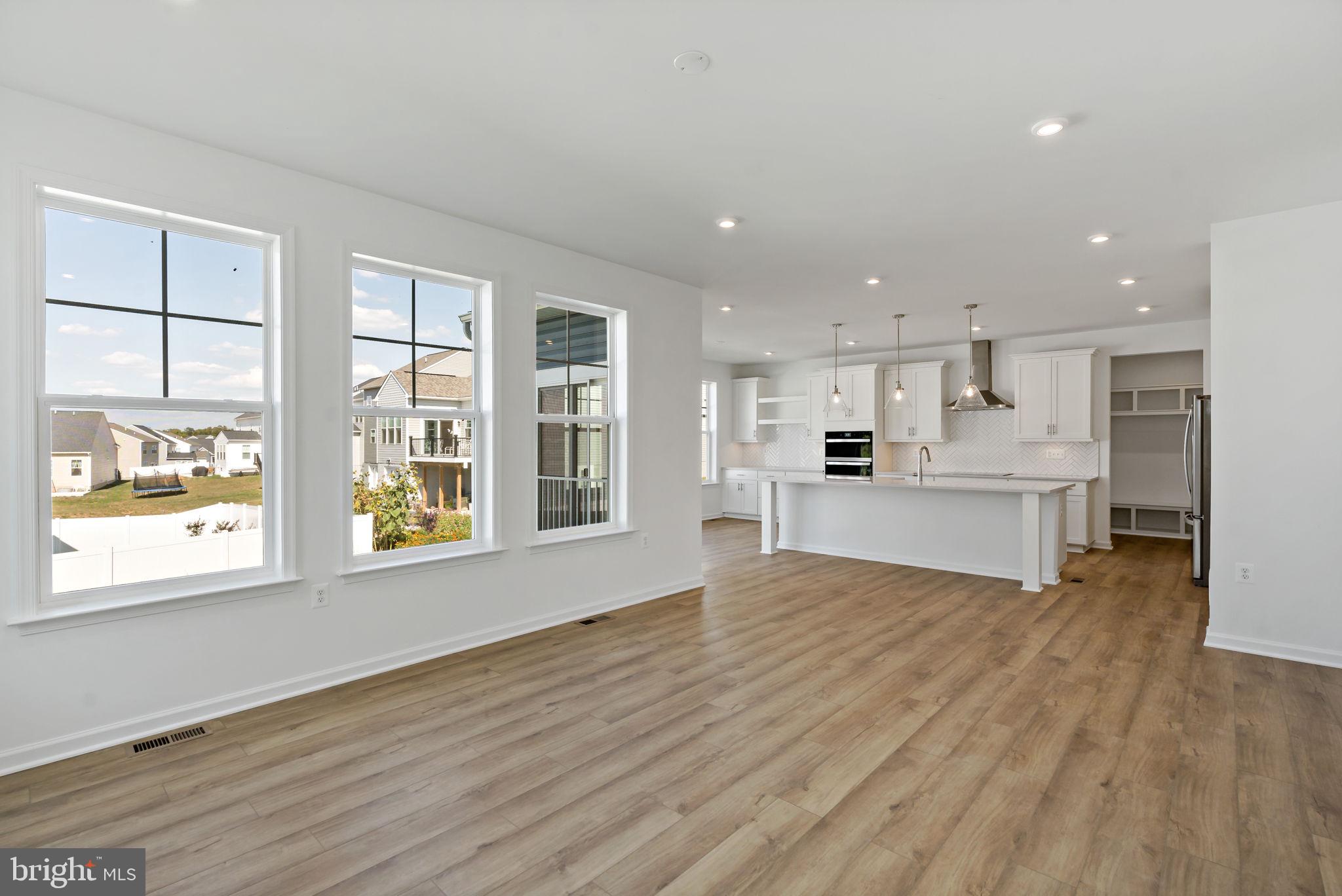 MARTINSBURG STATION - Residential