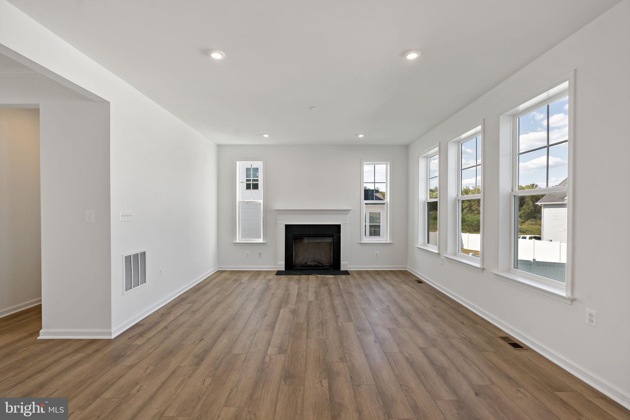 MARTINSBURG STATION - Residential