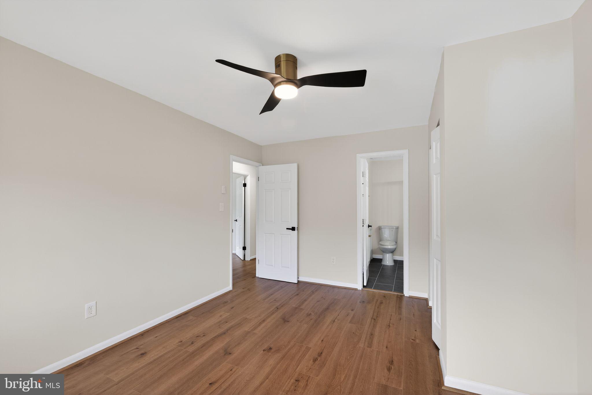 VILLAGE OF OAKLAND MILLS - Residential