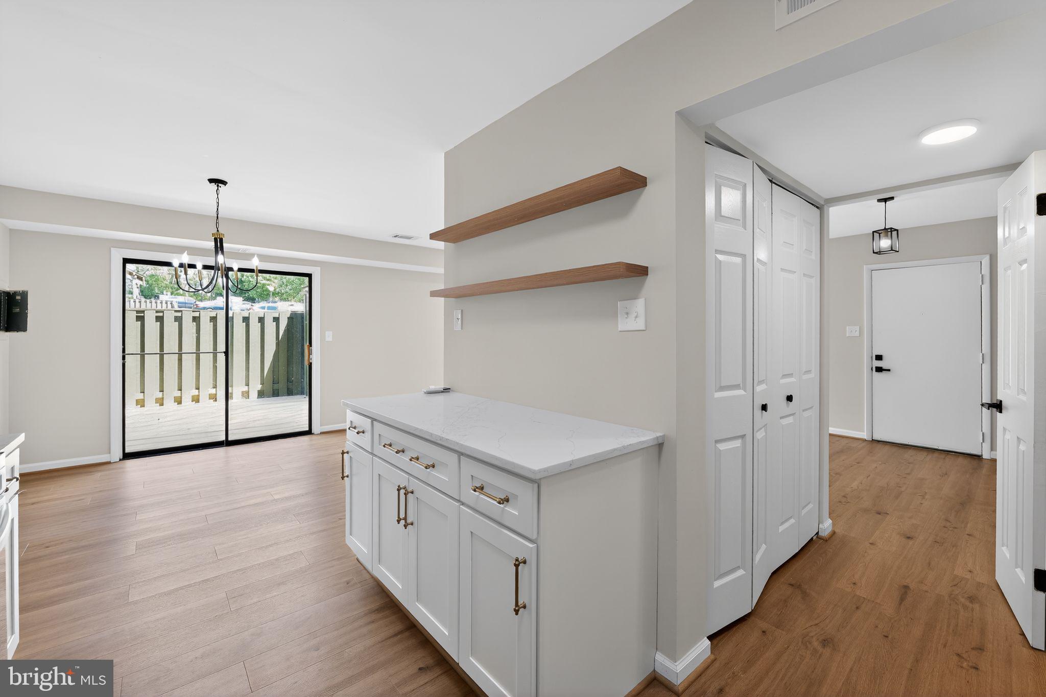 VILLAGE OF OAKLAND MILLS - Residential