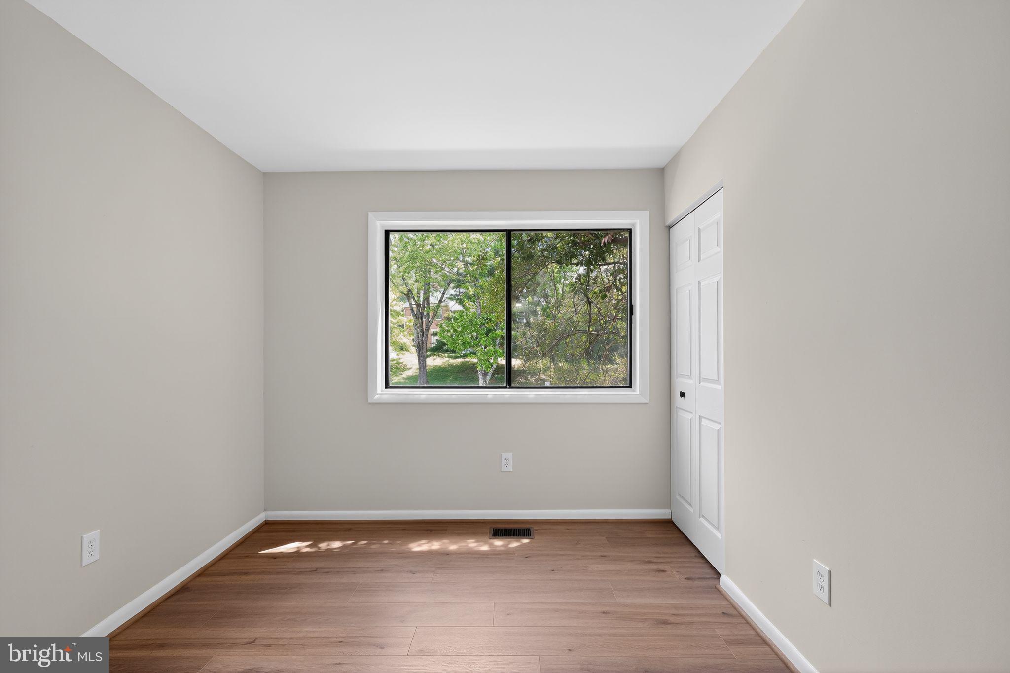 VILLAGE OF OAKLAND MILLS - Residential