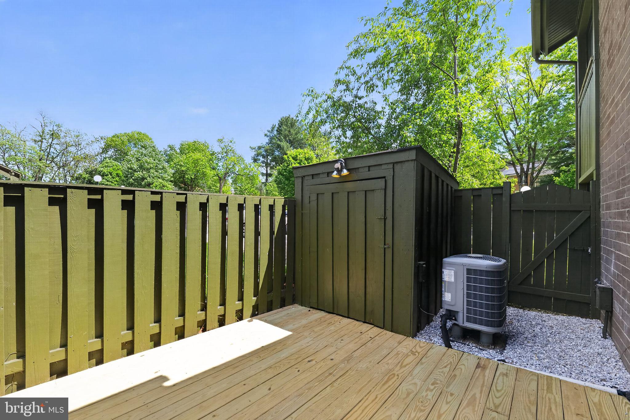 VILLAGE OF OAKLAND MILLS - Residential