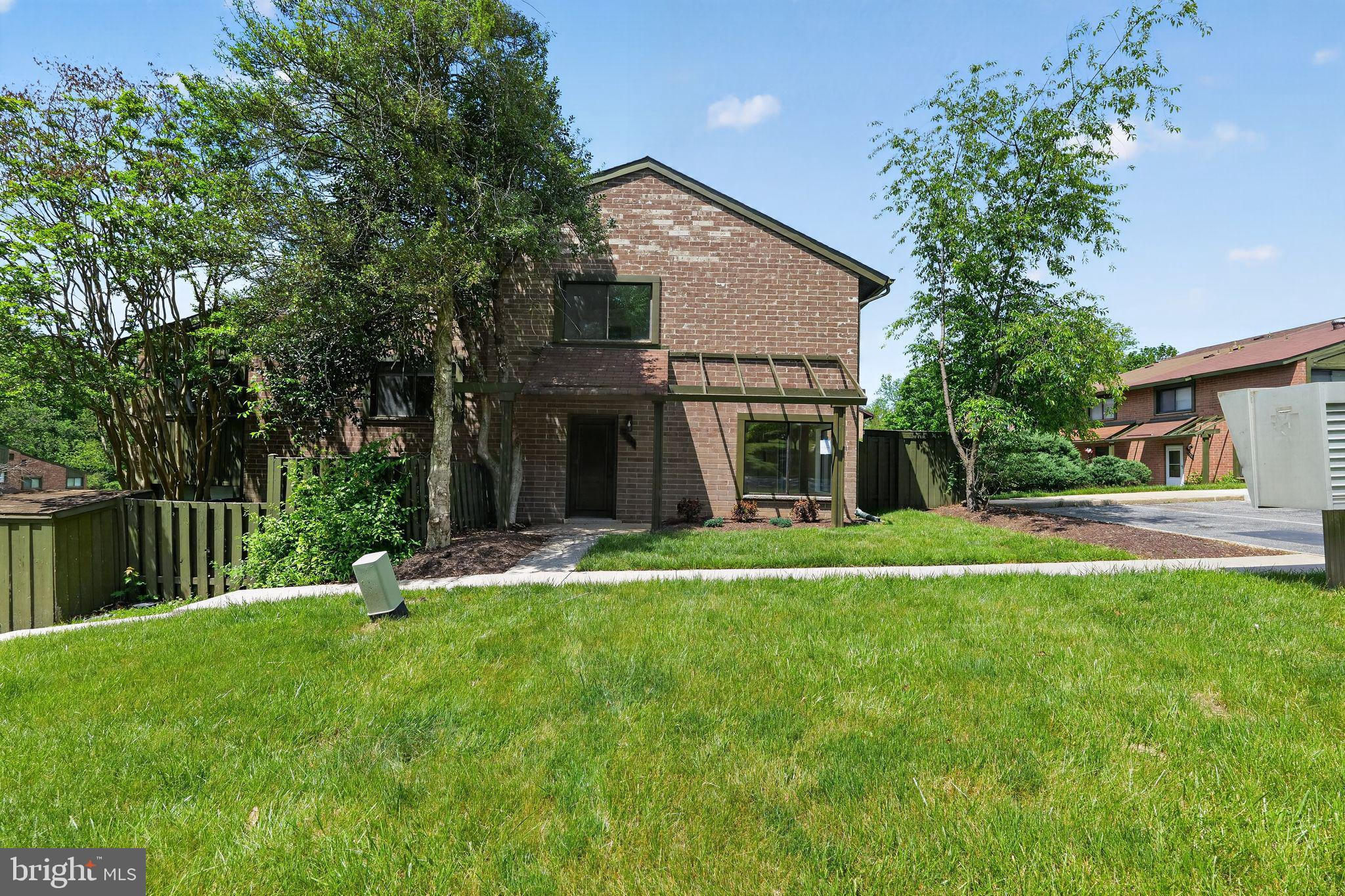 VILLAGE OF OAKLAND MILLS - Residential