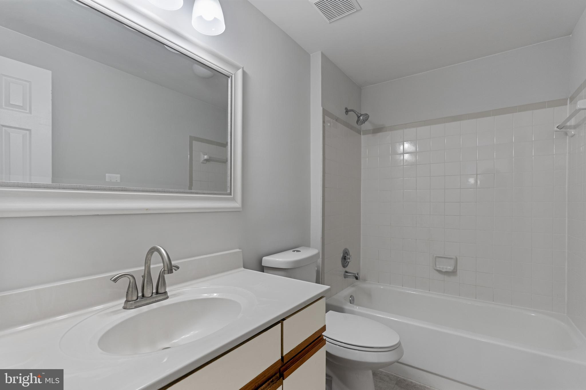 MONTCLAIR - Residential