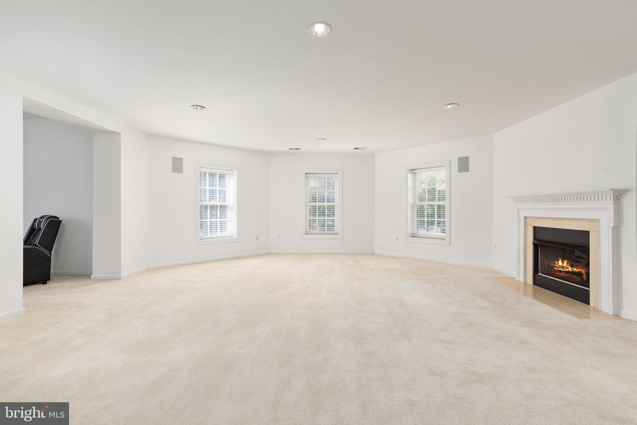 RIVER CREEK - Residential