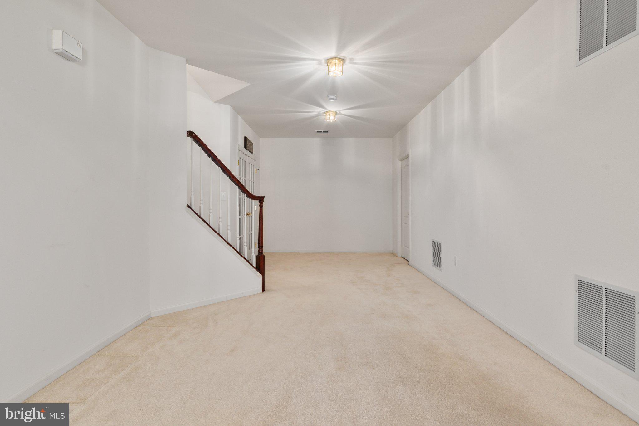 RIVER CREEK - Residential